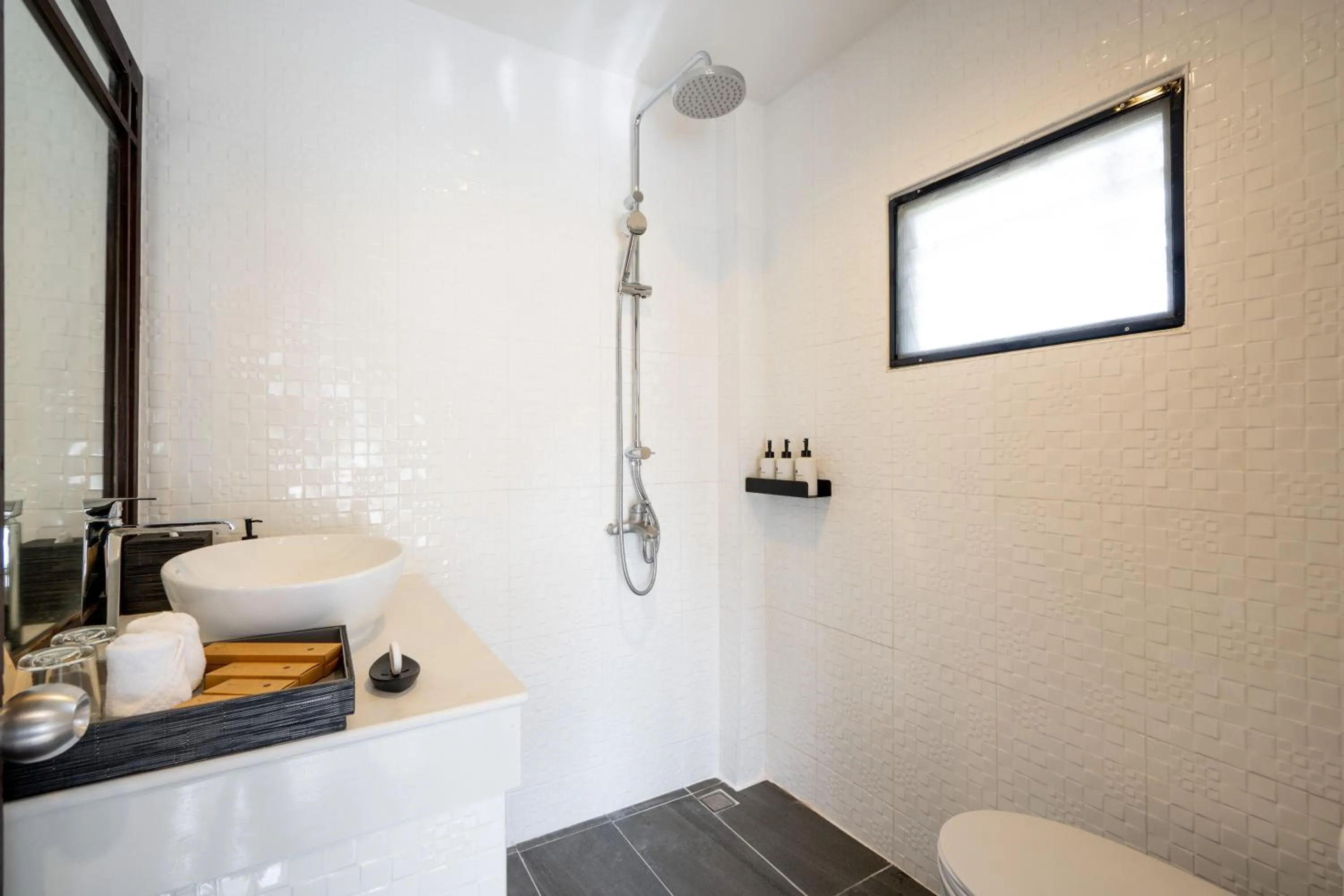 Bathroom in Anona Sunset Boutique