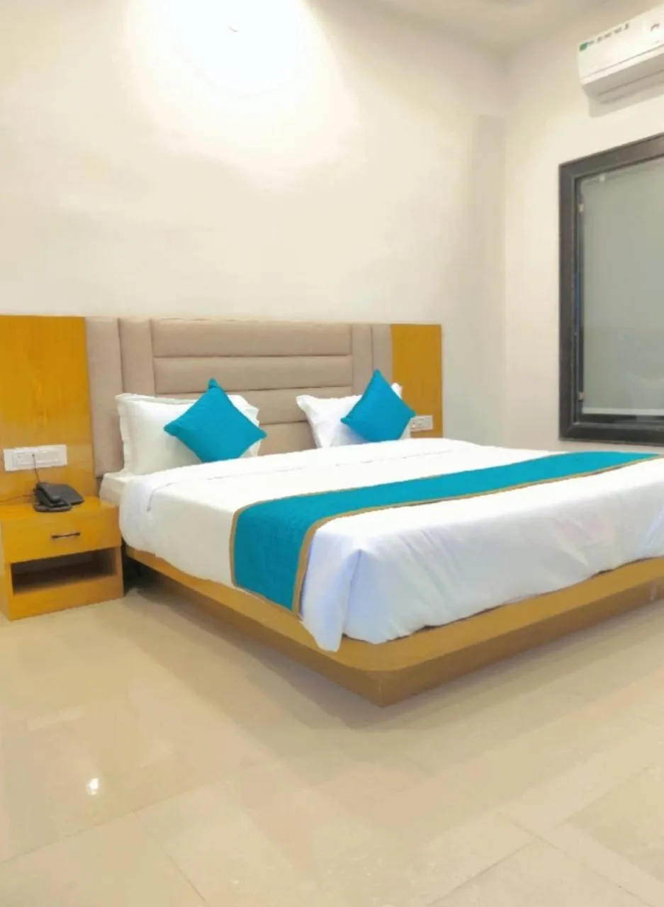 Bed in Kesariya Bagh Resort Pushkar