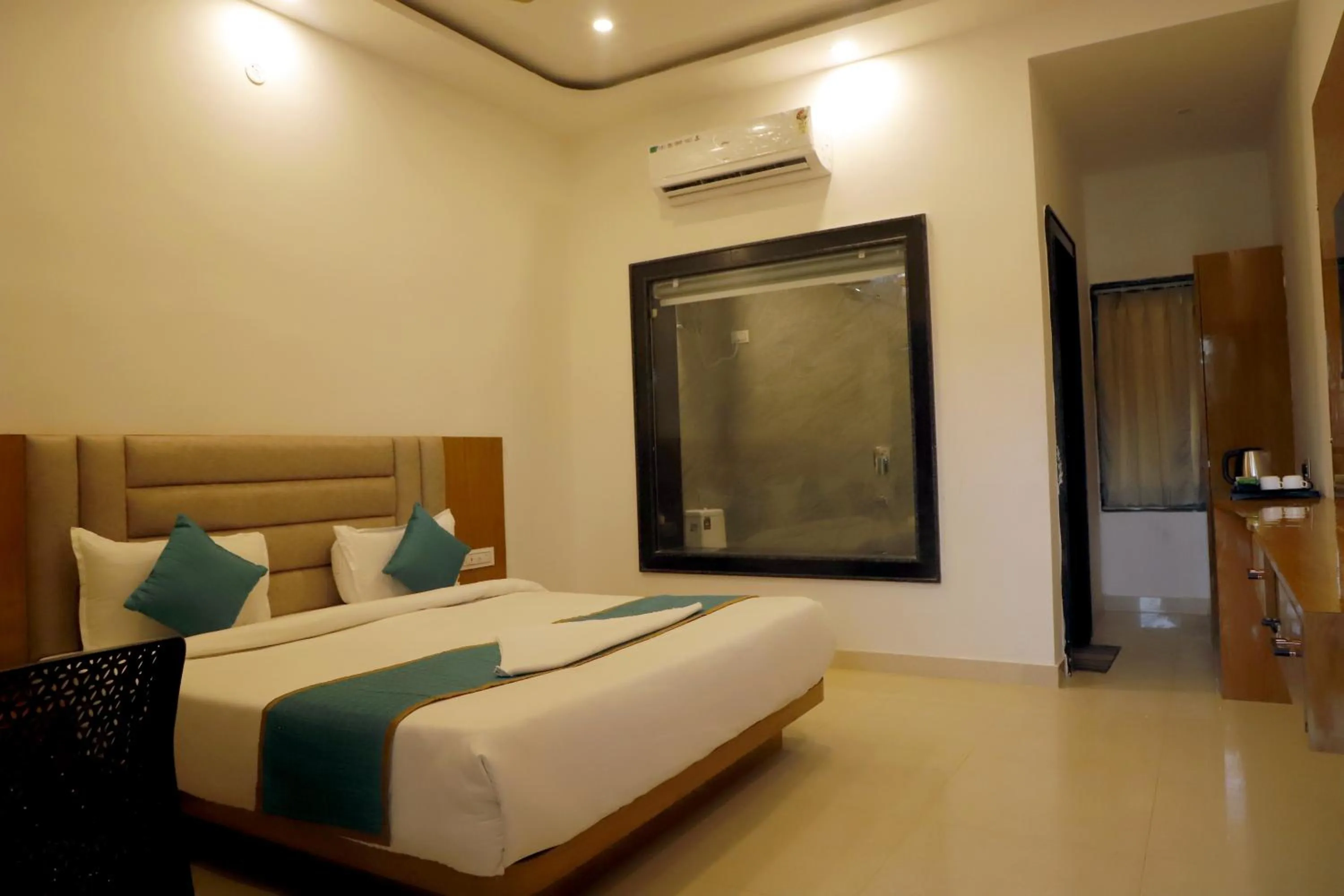 Photo of the whole room, Bed in Kesariya Bagh Resort Pushkar