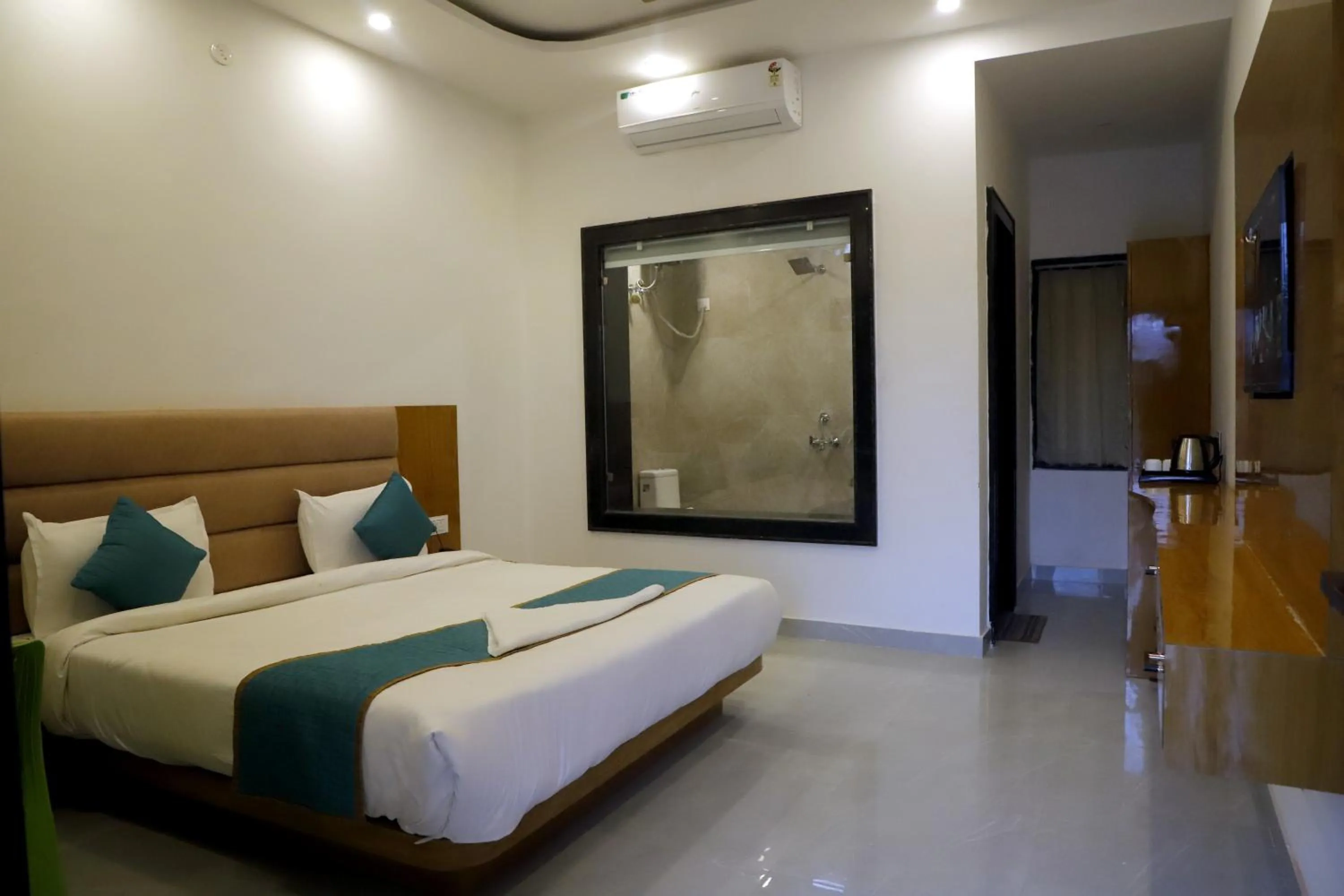 Bed in Kesariya Bagh Resort Pushkar