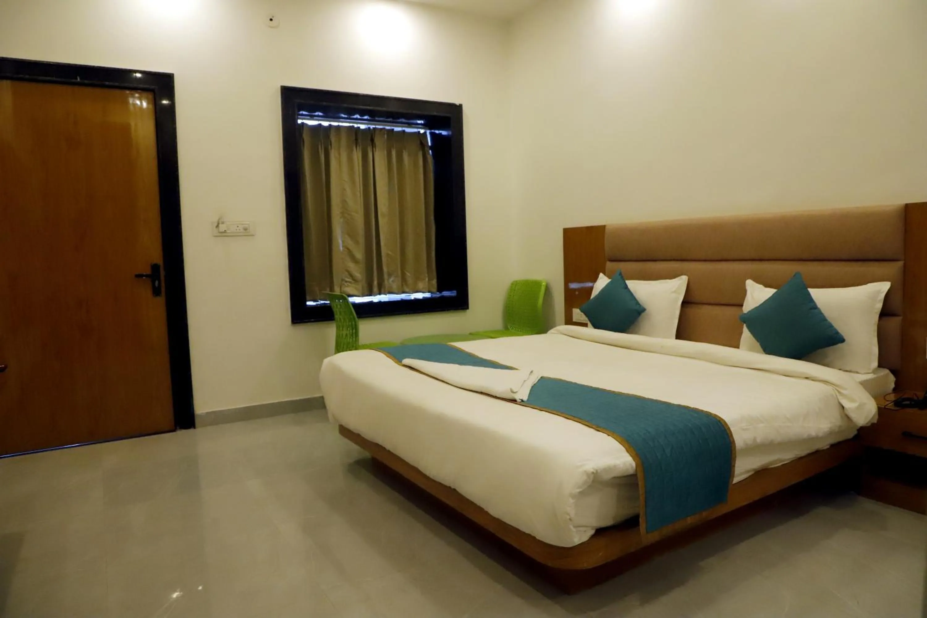 Bed in Kesariya Bagh Resort Pushkar