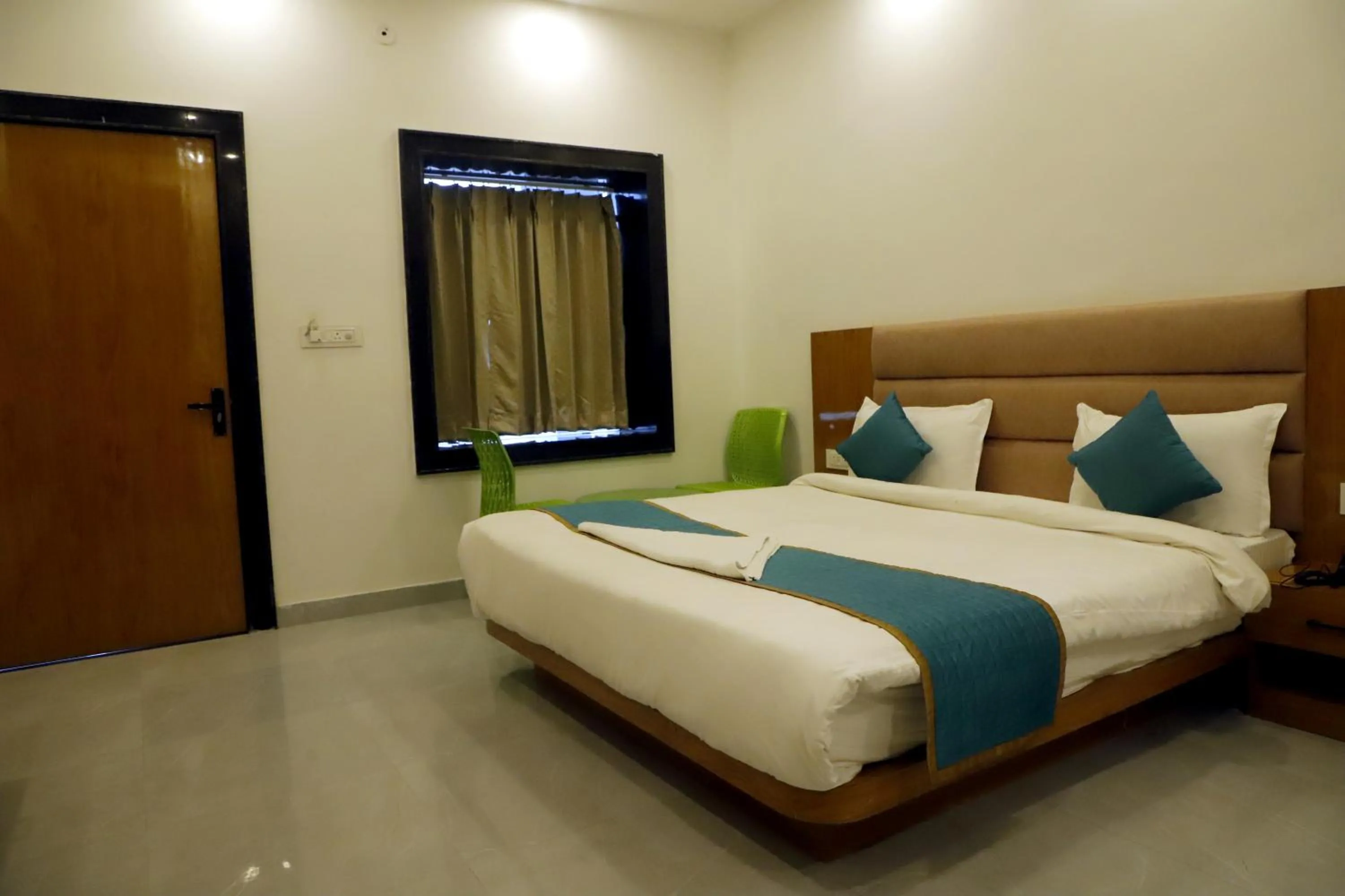 Bed in Kesariya Bagh Resort Pushkar