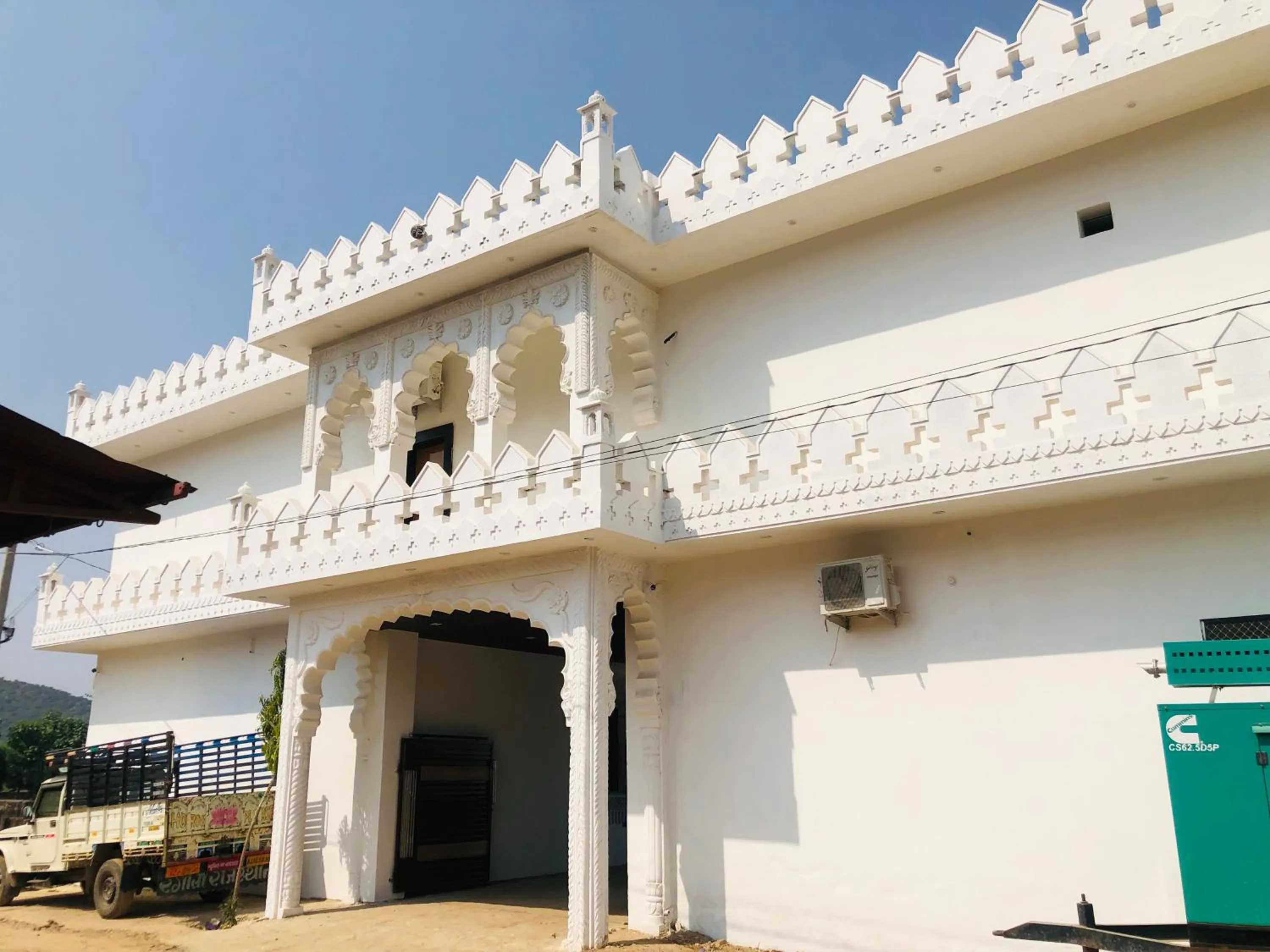 Facade/entrance in Kesariya Bagh Resort Pushkar