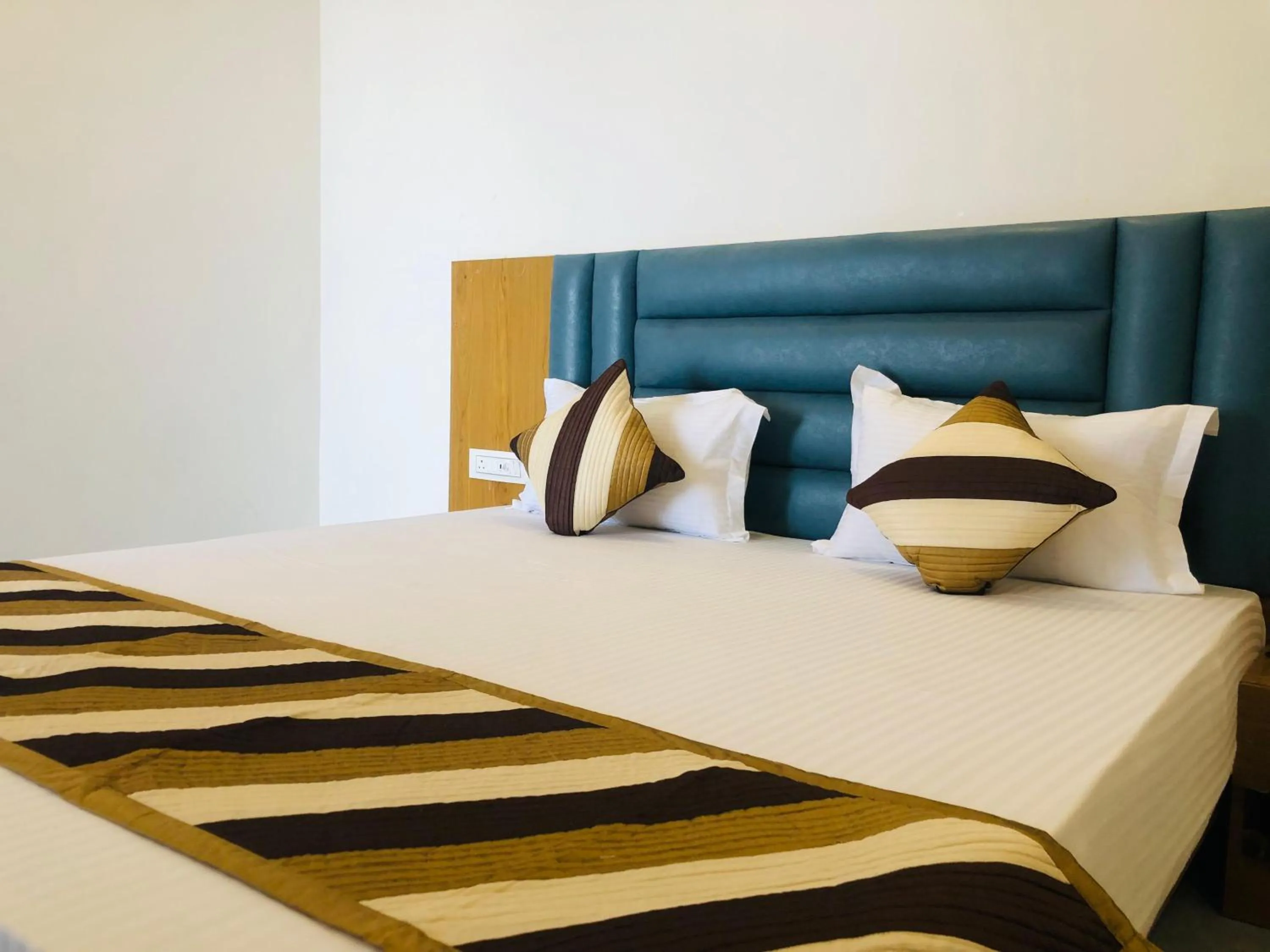 Photo of the whole room, Bed in Kesariya Bagh Resort Pushkar