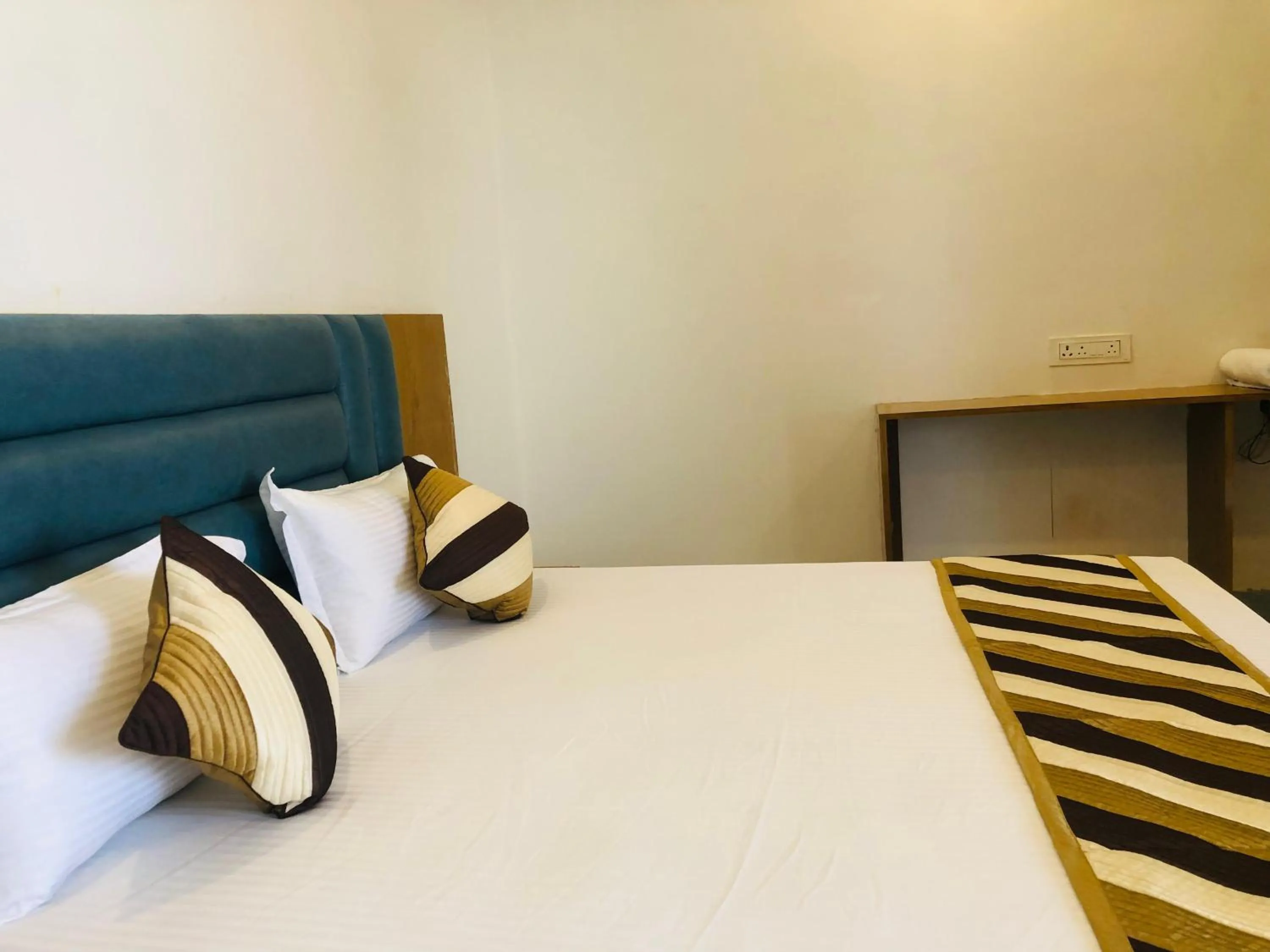 Photo of the whole room, Bed in Kesariya Bagh Resort Pushkar