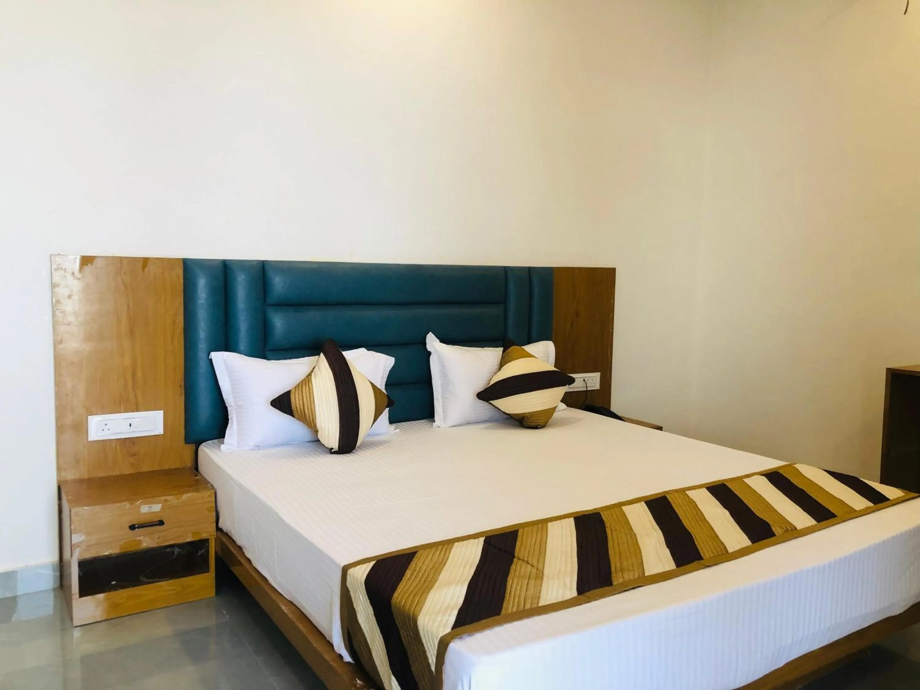 Photo of the whole room, Bed in Kesariya Bagh Resort Pushkar