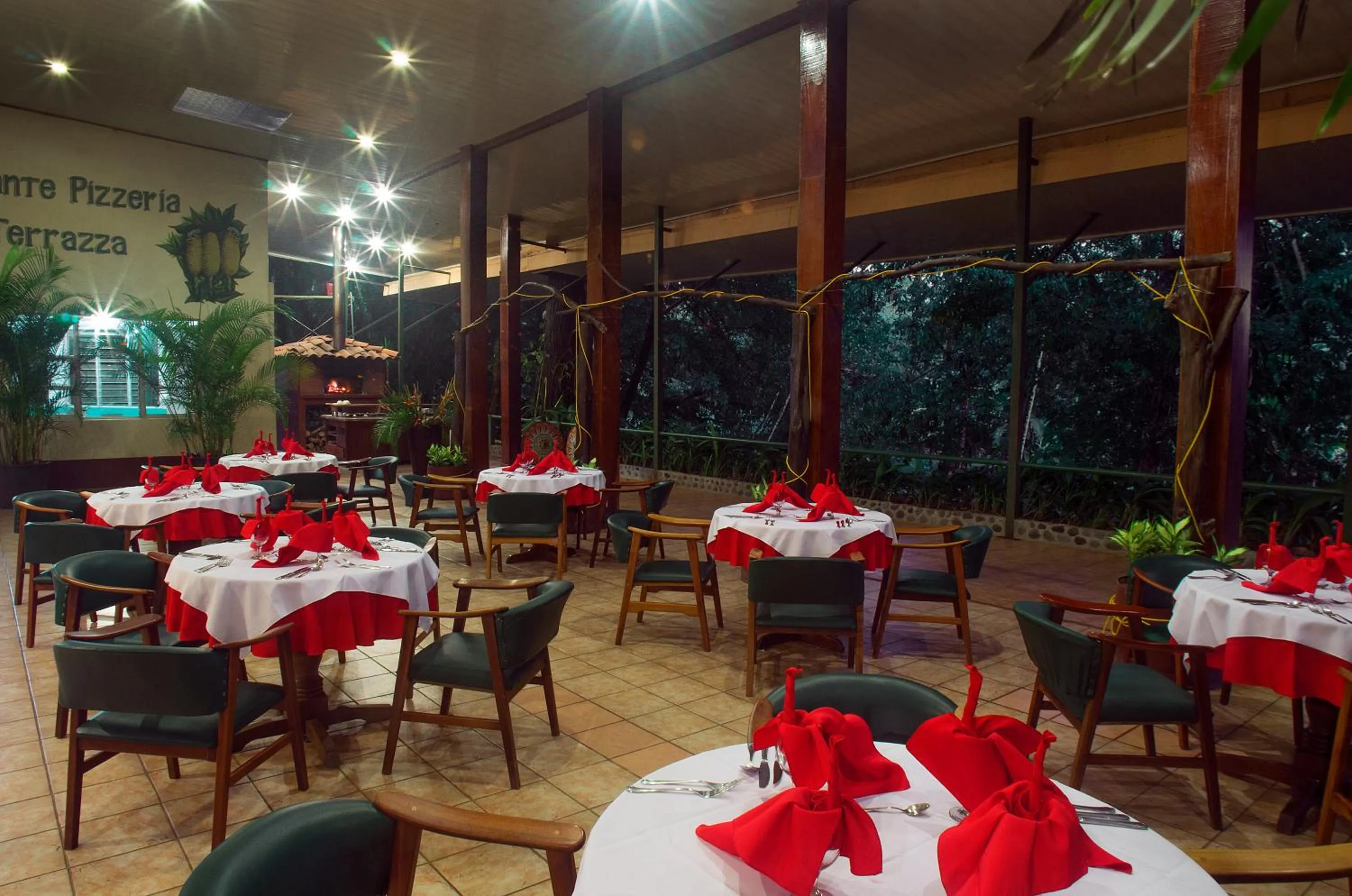 Restaurant/places to eat in Selva Verde Lodge