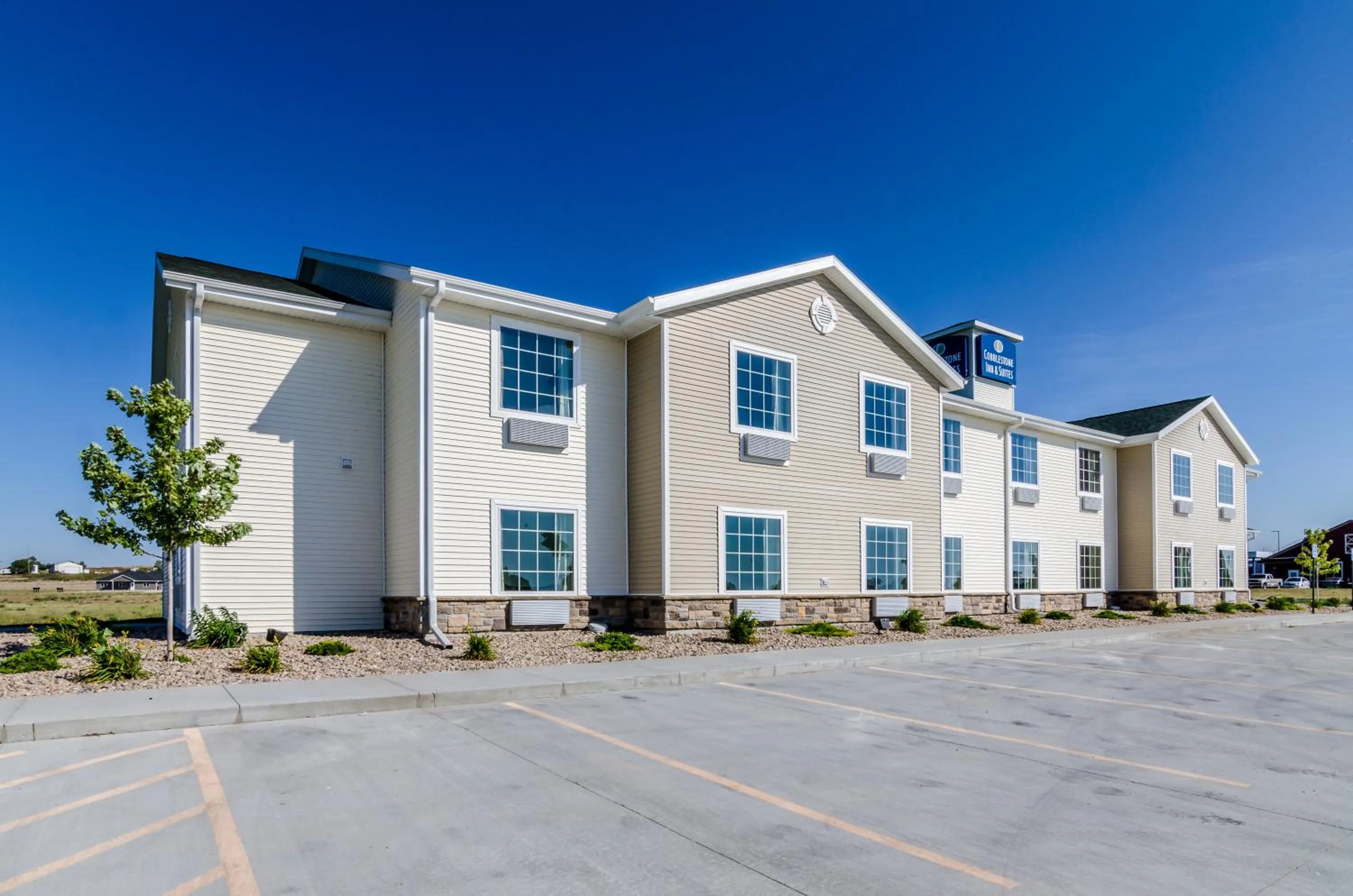 Property building in Cobblestone Inn & Suites Cambridge