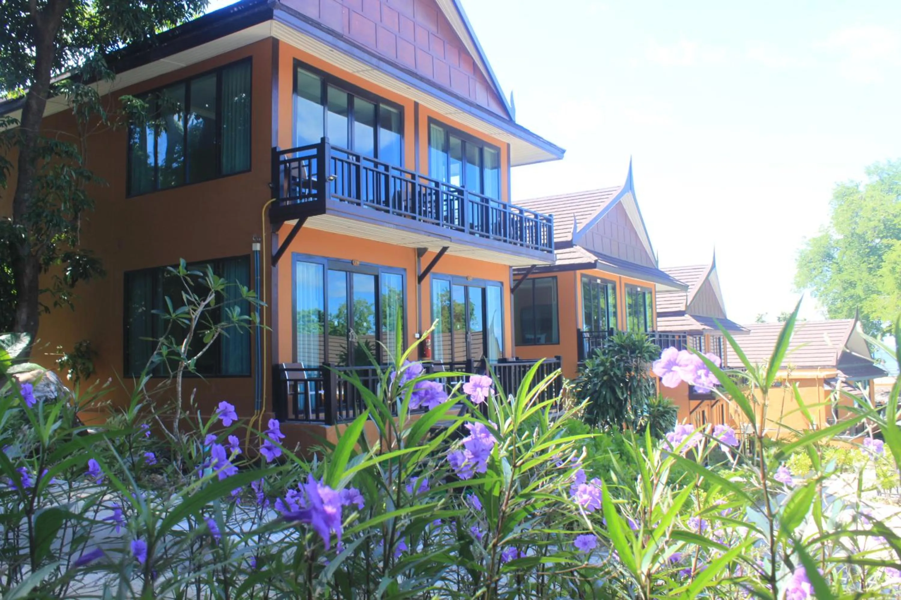 Property building in Phi Phi Long Beach Resort & Villa