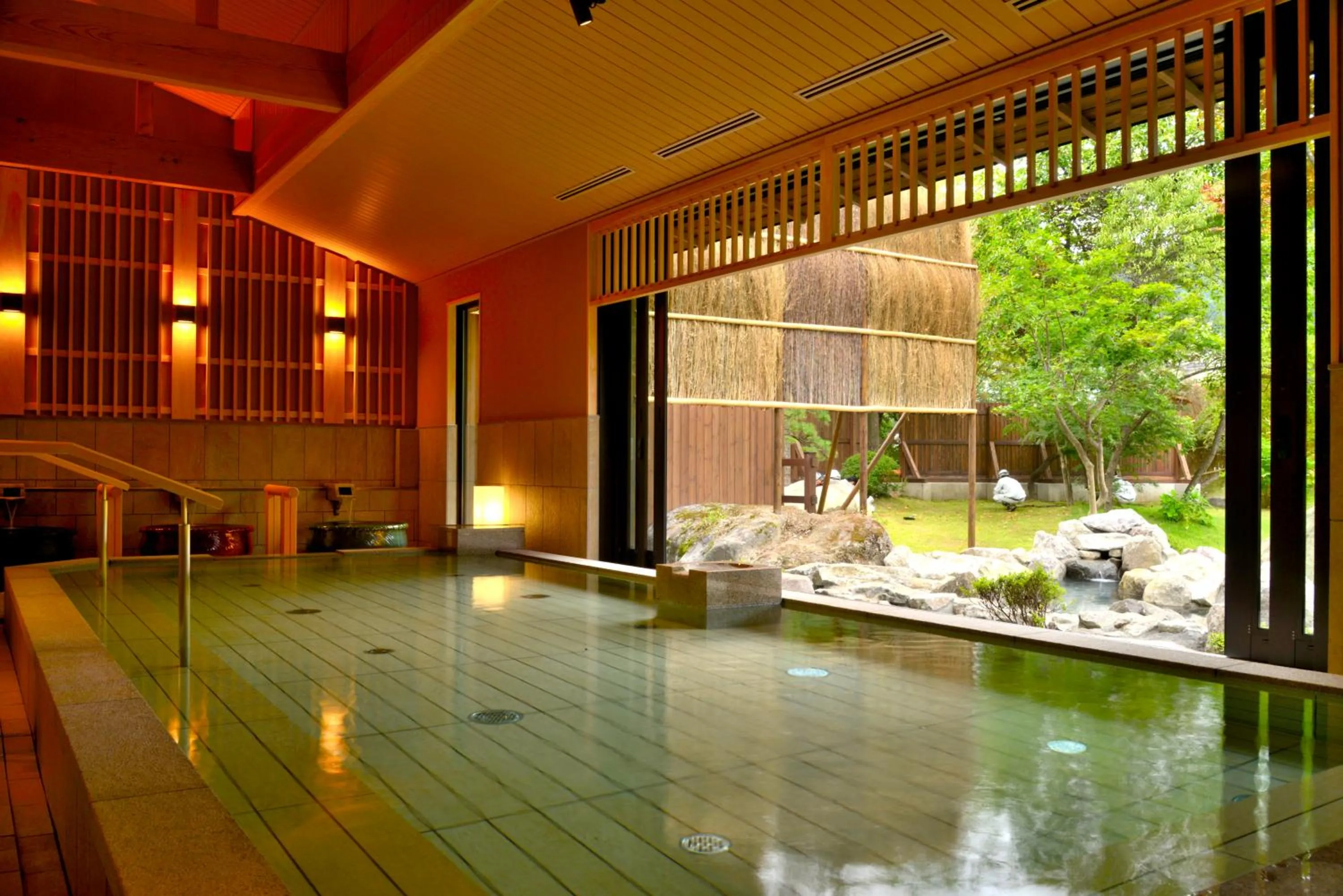 Hot Spring Bath in Matsunoi