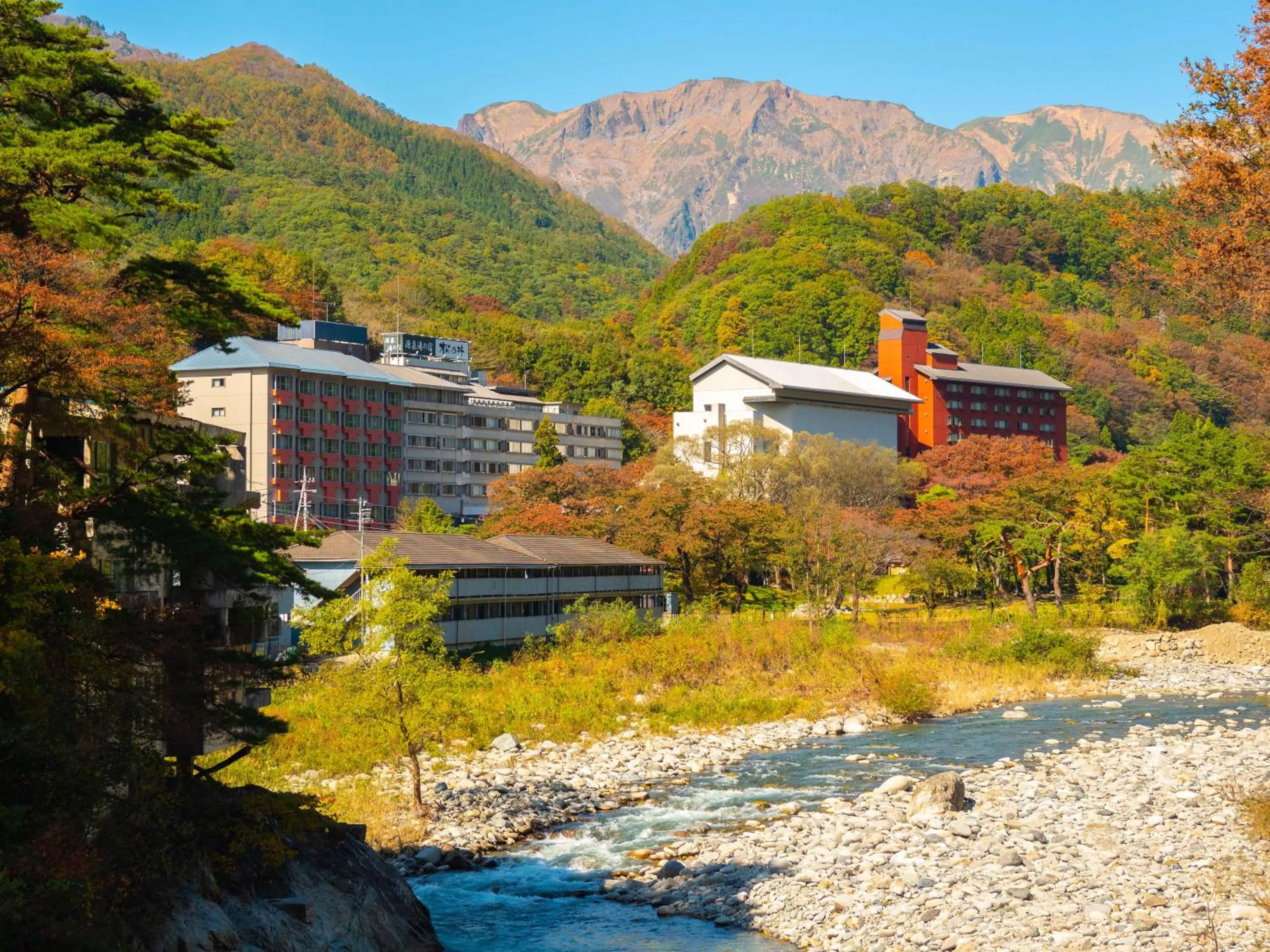 Property building in Matsunoi
