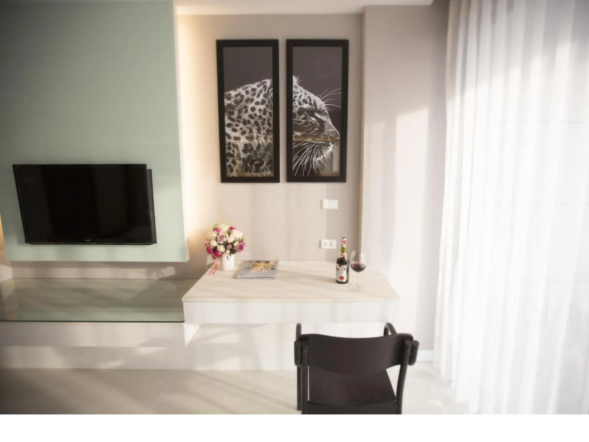 TV and multimedia, Bed in Serenotel Pattaya