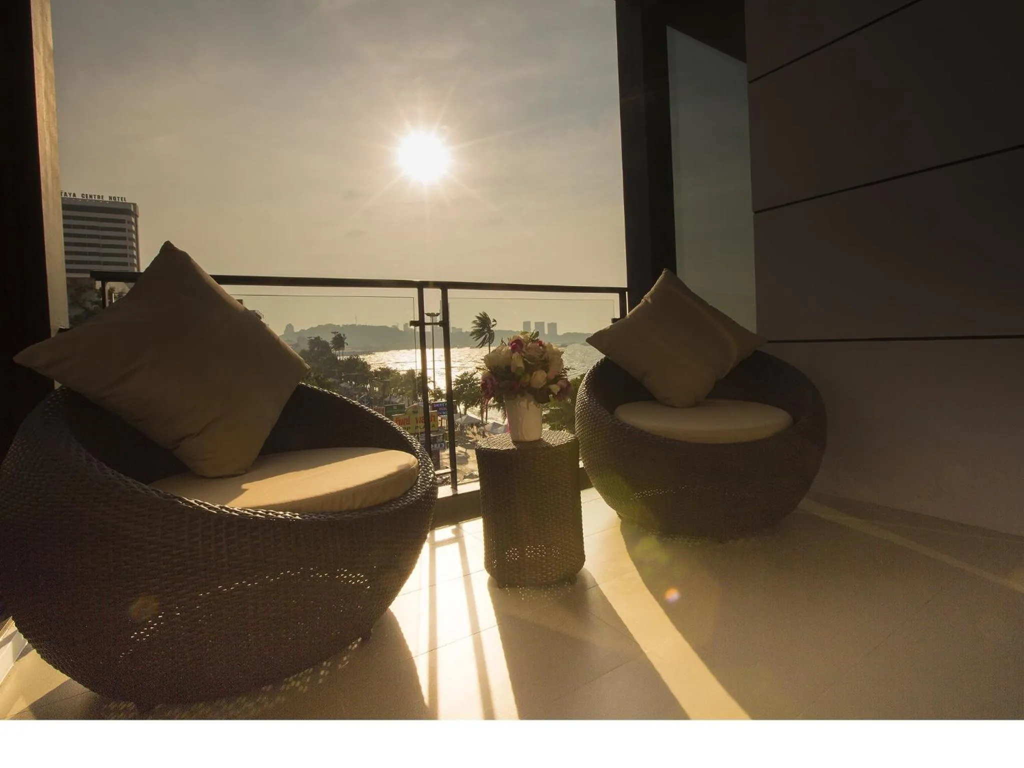 Sunset in Serenotel Pattaya