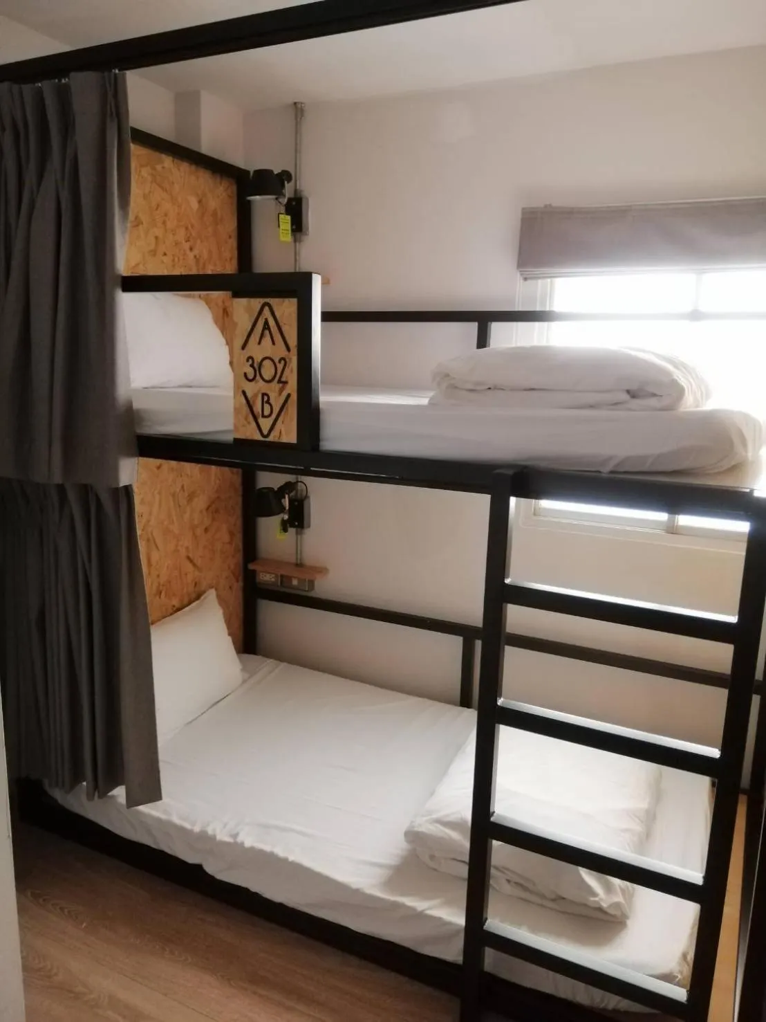 bunk bed, Bed in Light Hostel