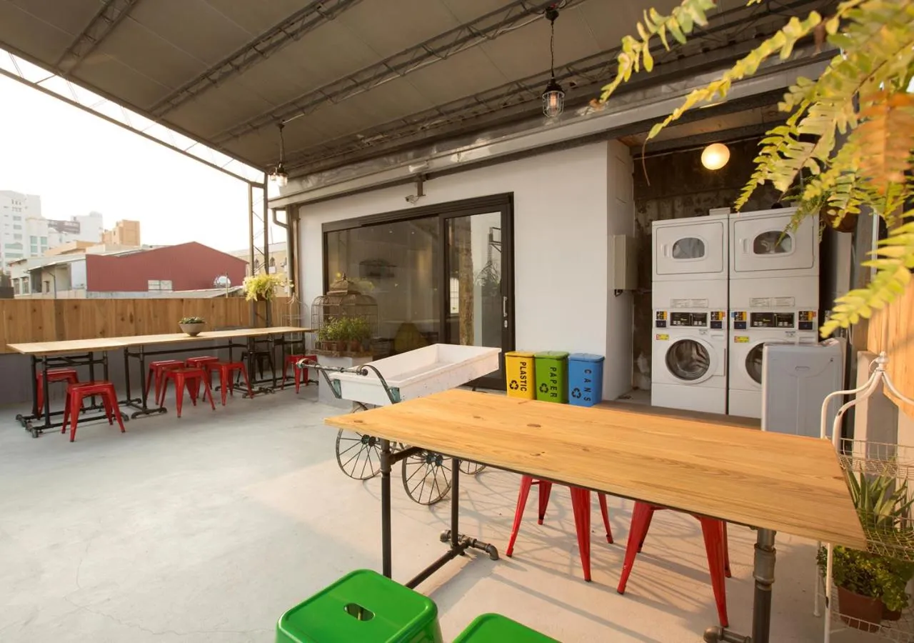 Garden in Light Hostel