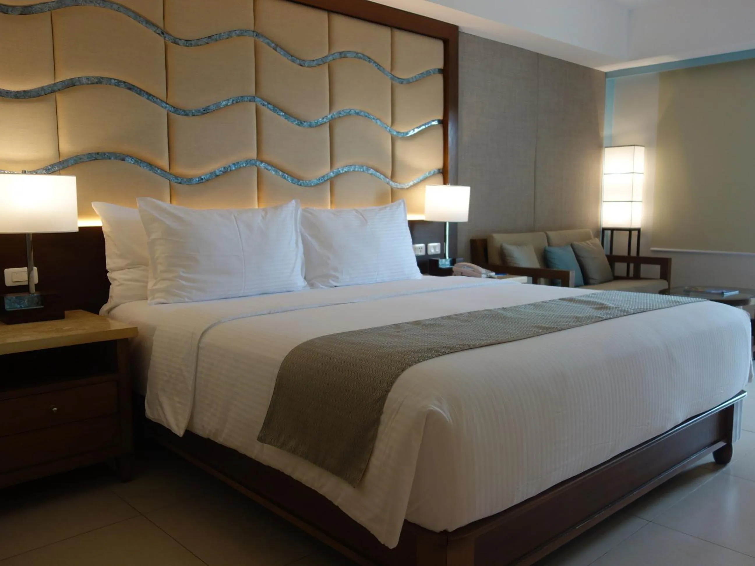 Bedroom, Bed in Henann Resort Alona Beach