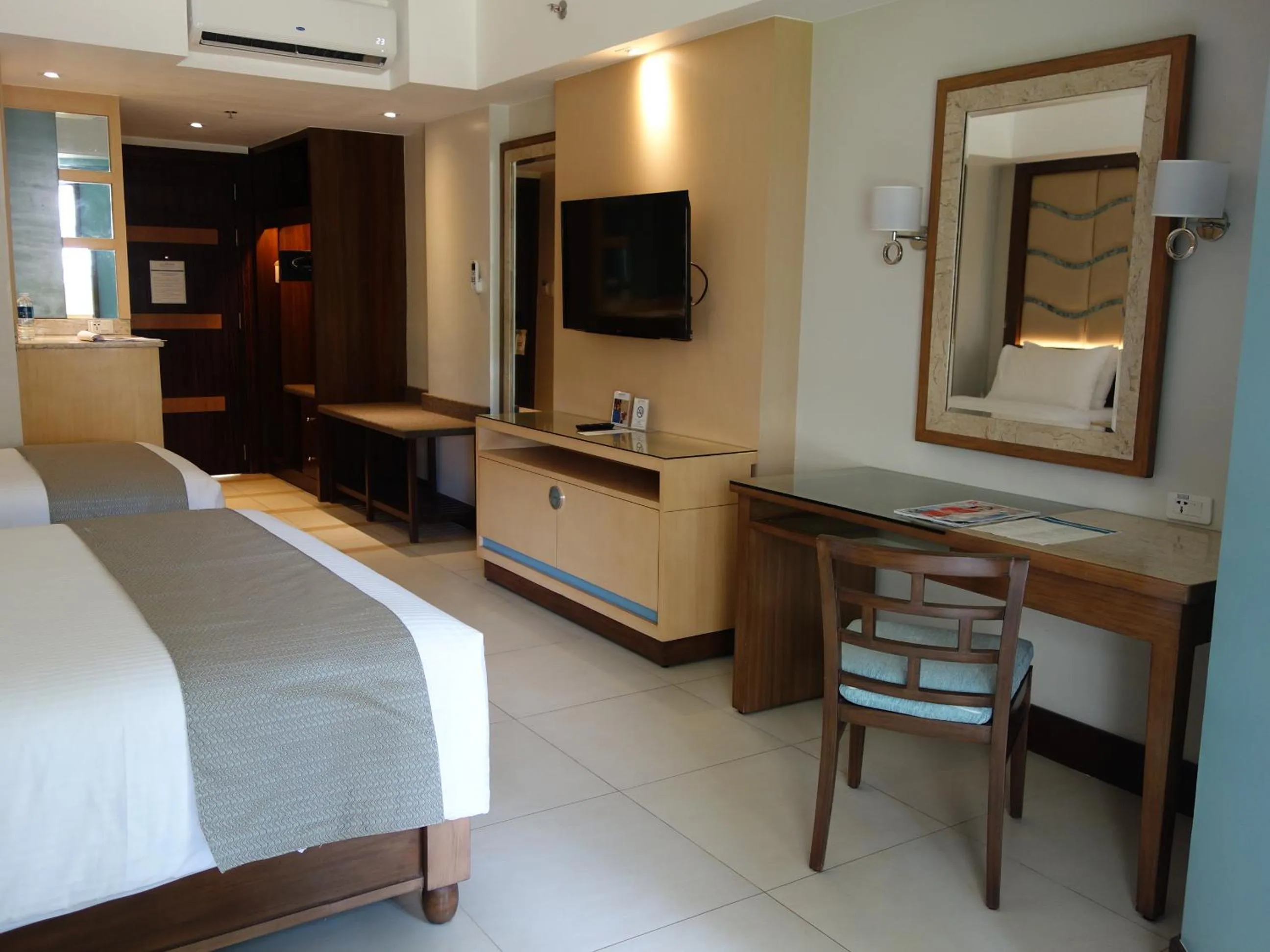 Bedroom, Bed in Henann Resort Alona Beach