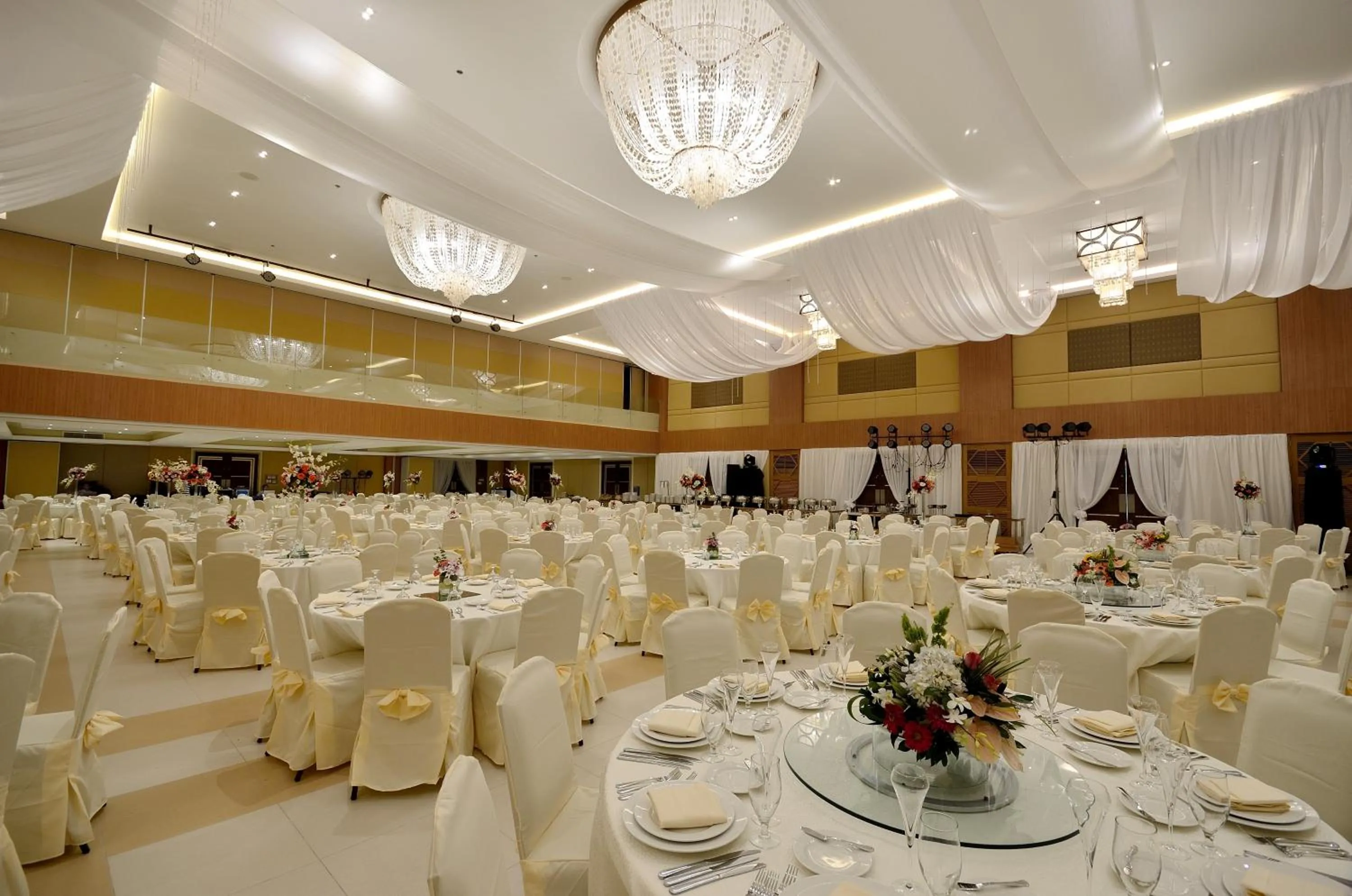 Banquet/Function facilities in Henann Resort Alona Beach