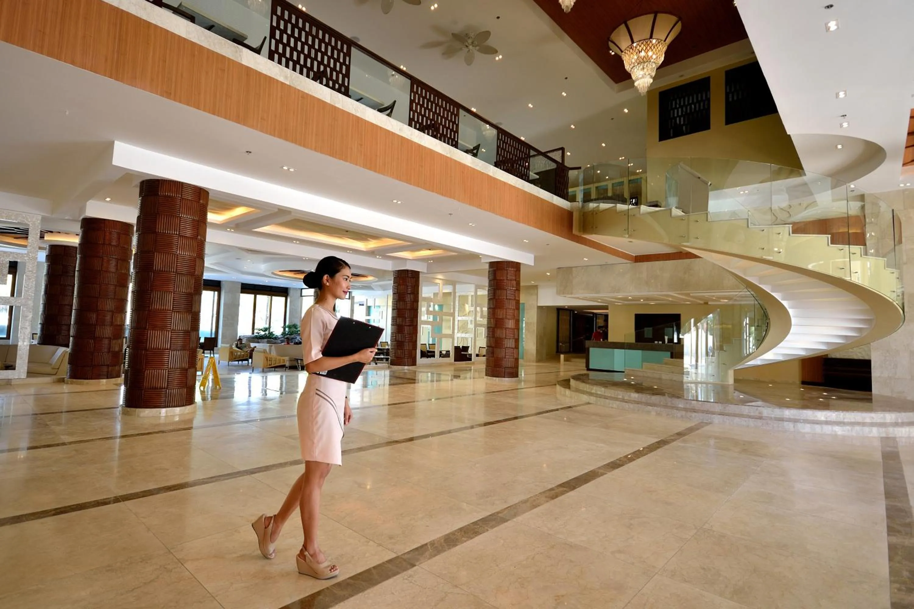 Lobby or reception in Henann Resort Alona Beach