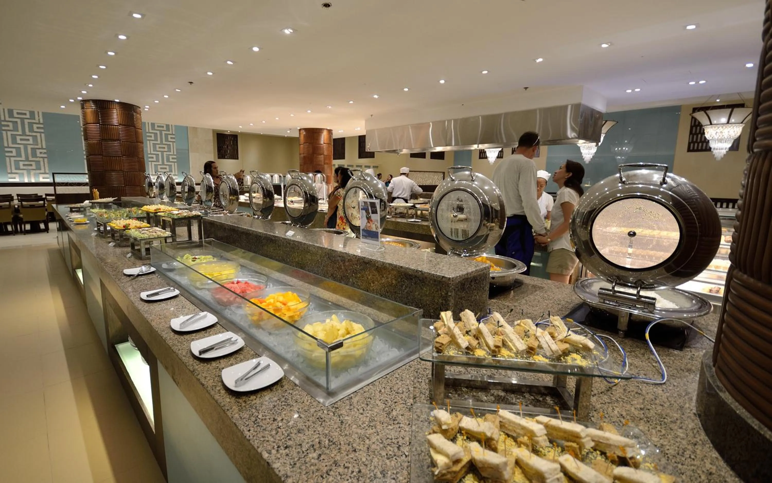 Restaurant/places to eat in Henann Resort Alona Beach