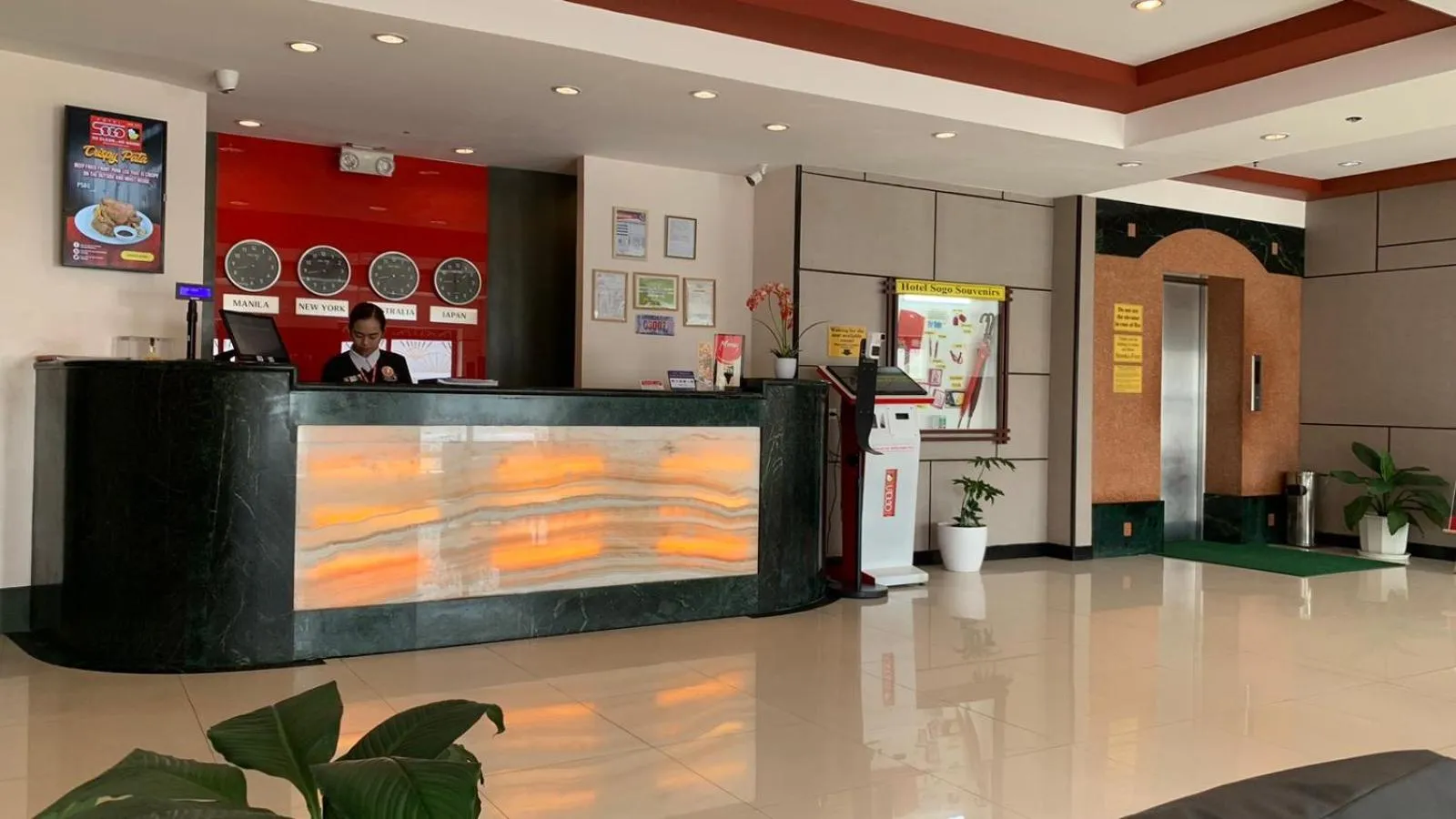 Lobby or reception in Hotel Sogo Bacoor