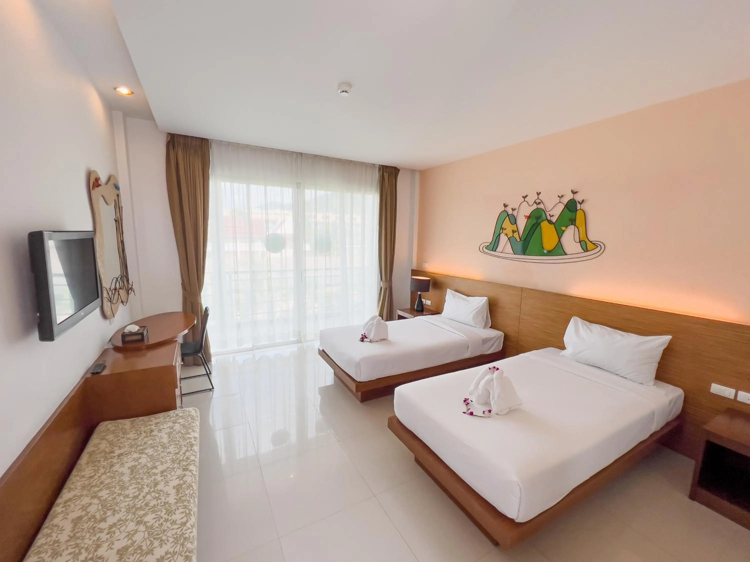 Bed in Melissa Kata Beach Resort