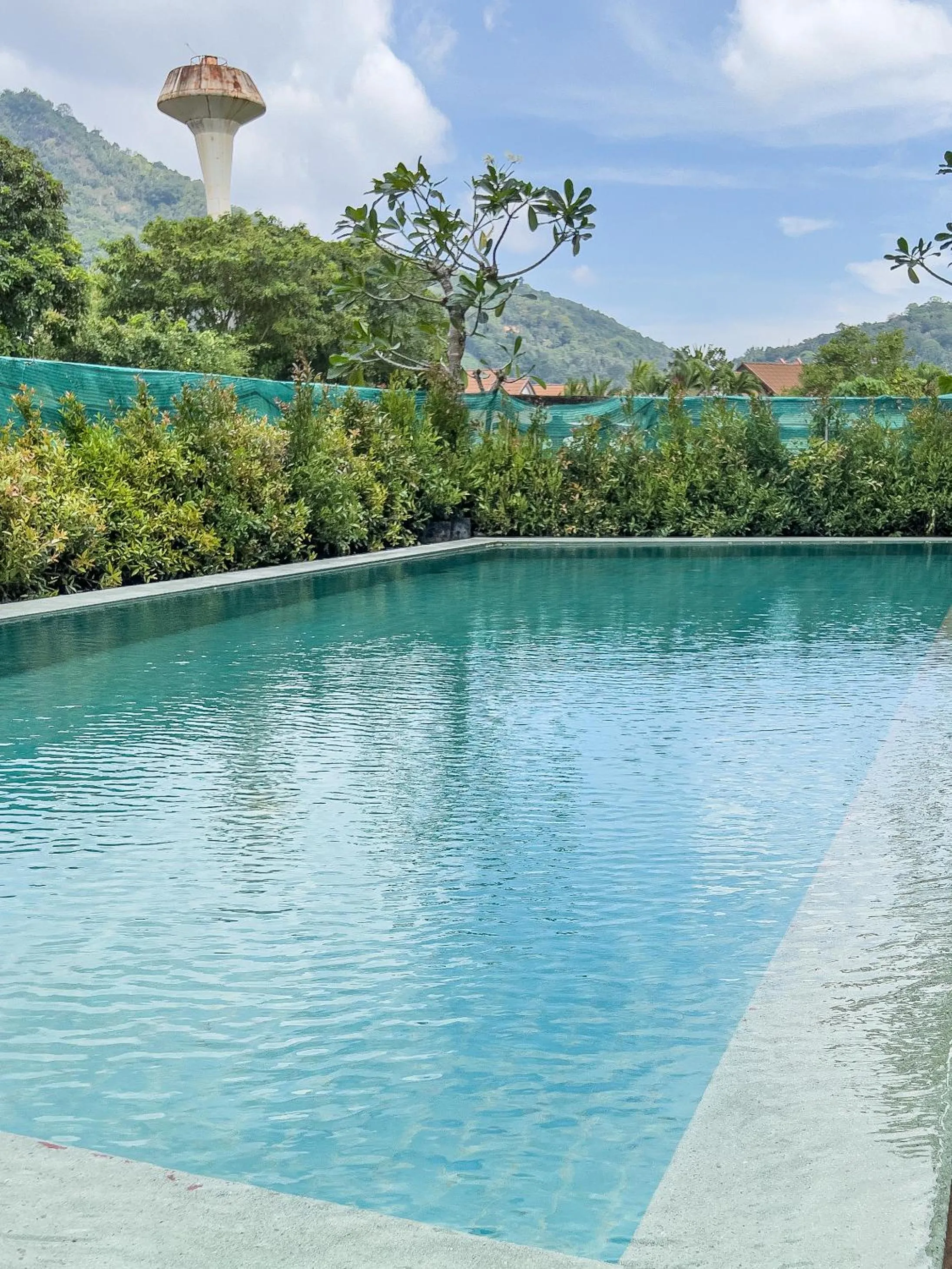 Swimming pool in Melissa Kata Beach Resort