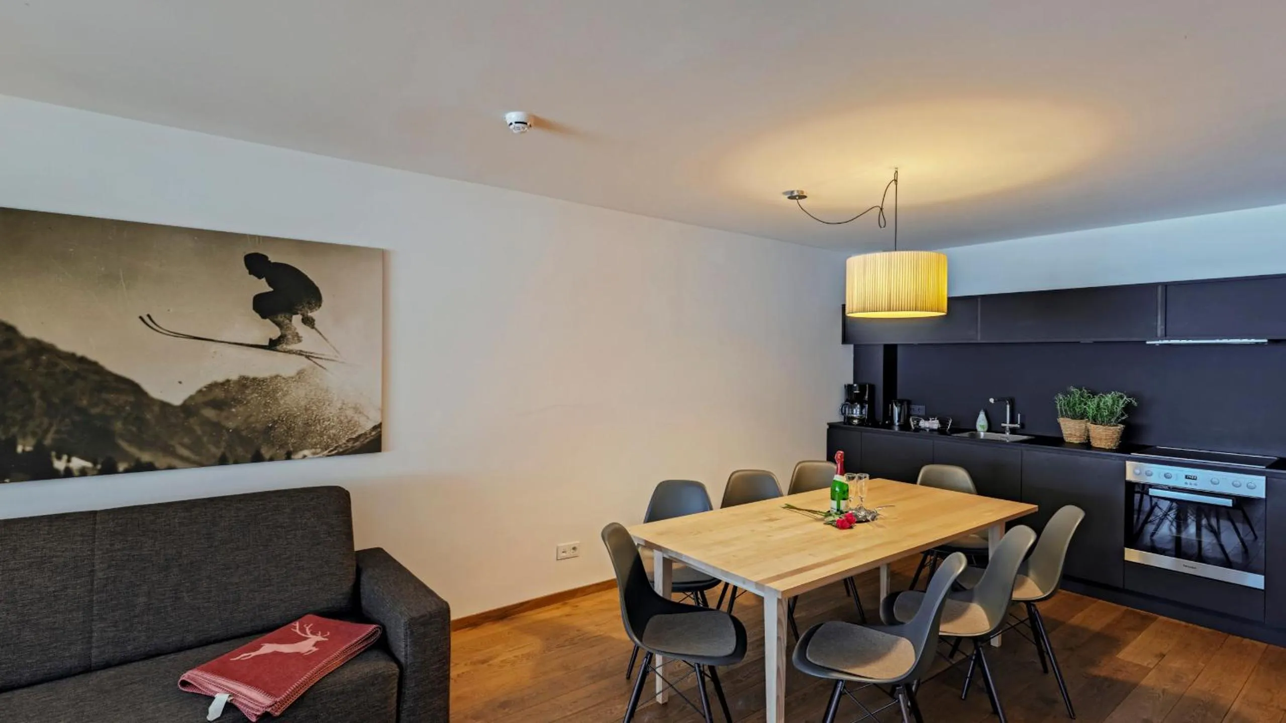 Kitchen or kitchenette in alpen select apartments Kleinwalsertal