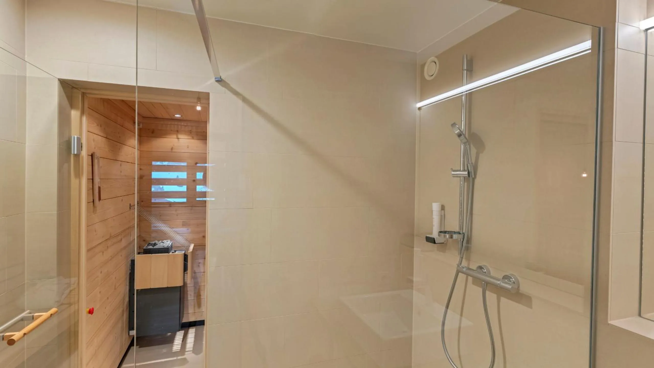 Shower in alpen select apartments Kleinwalsertal