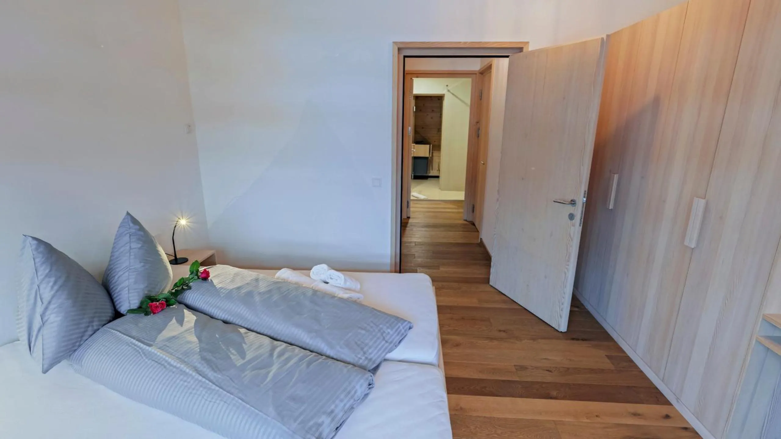 Bedroom, Bed in alpen select apartments Kleinwalsertal