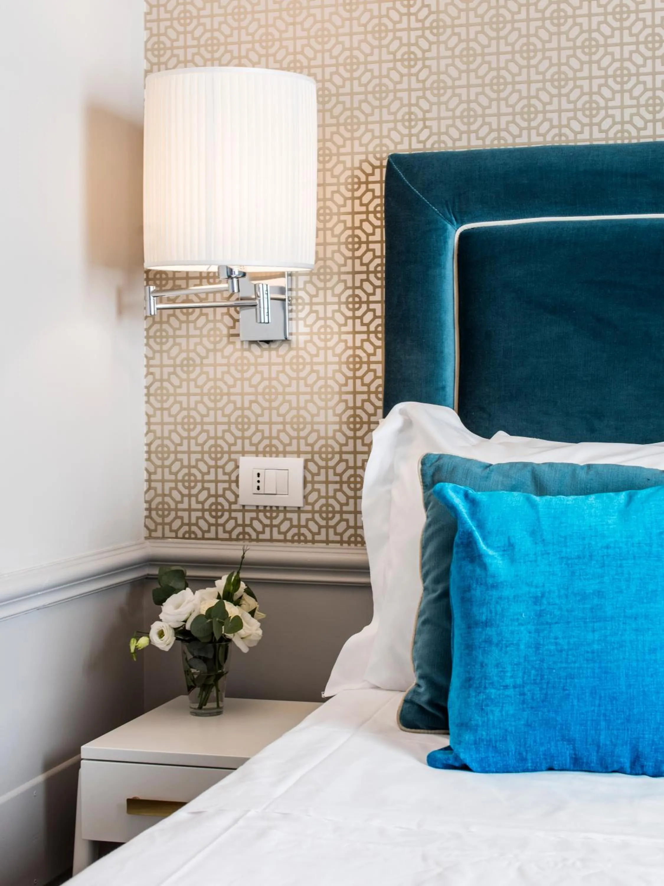 Bedroom, Bed in La Malandrina - Apartments & Suites