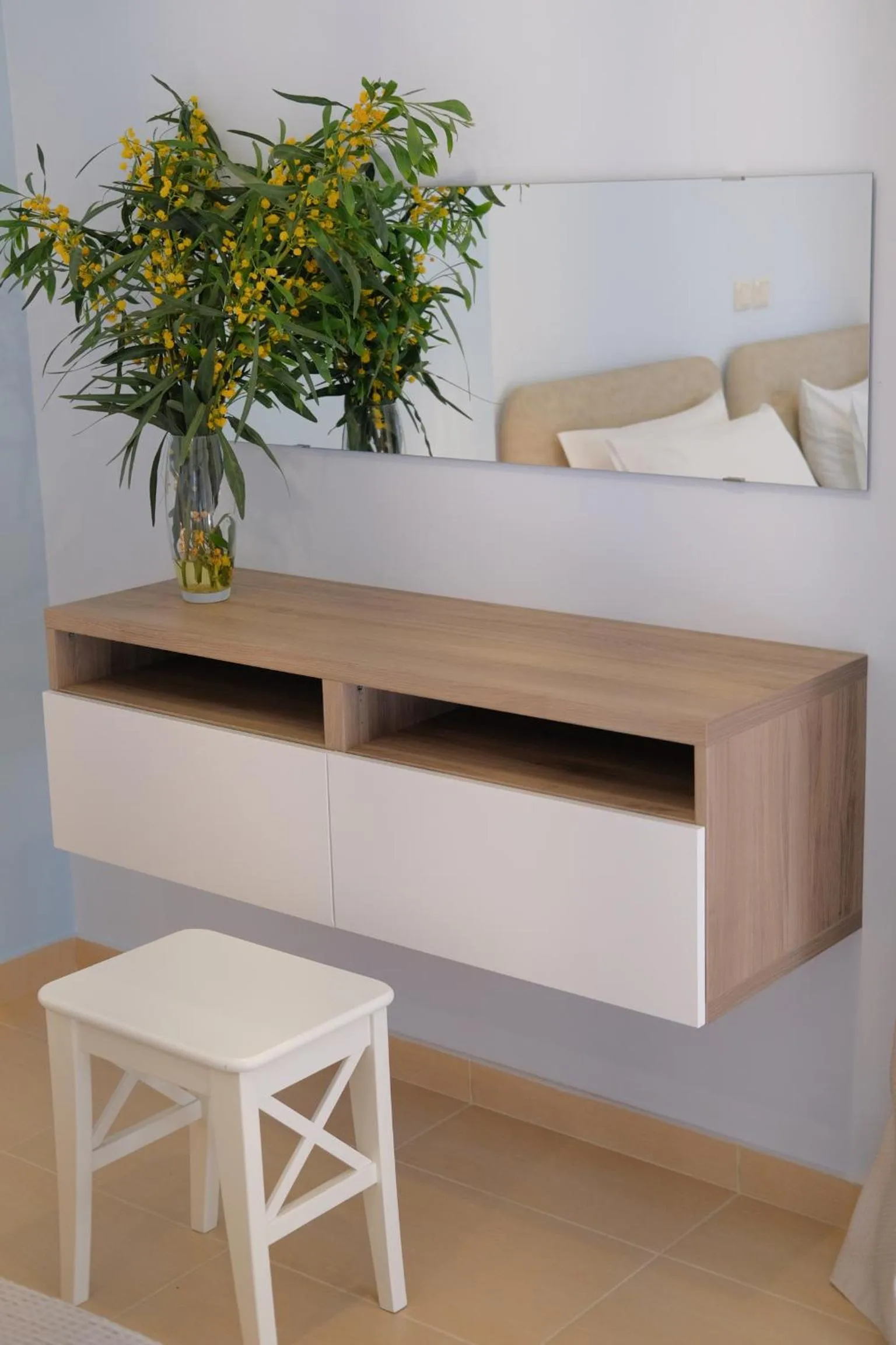 Decorative detail in Baywatch Hotel