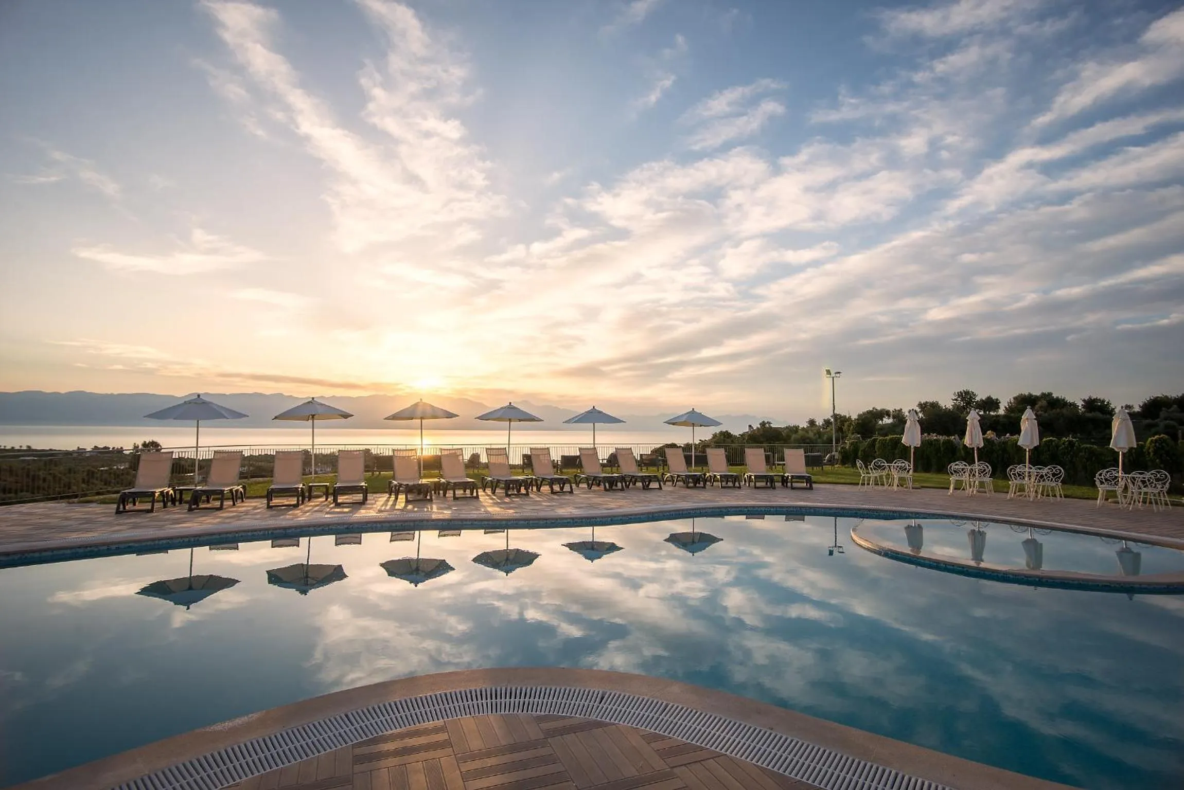 Sunrise in Baywatch Hotel