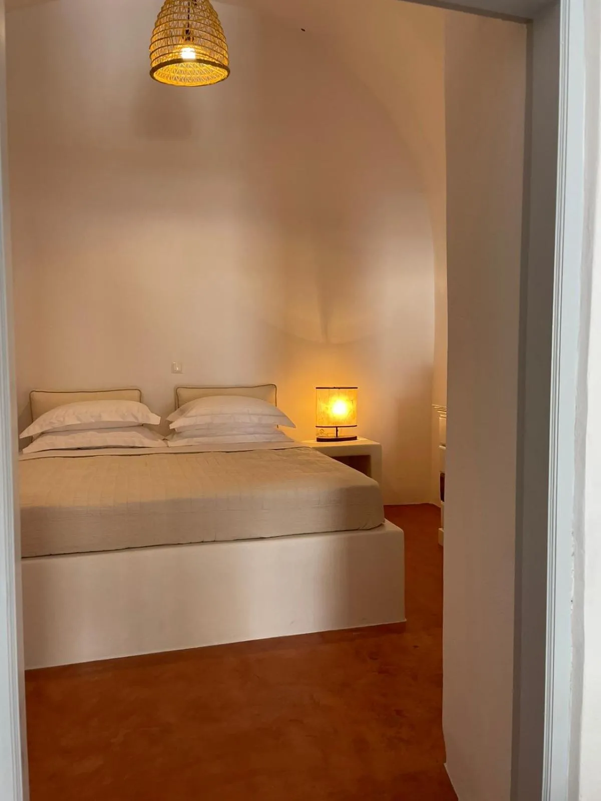 Bed in Kalitsi Canaves