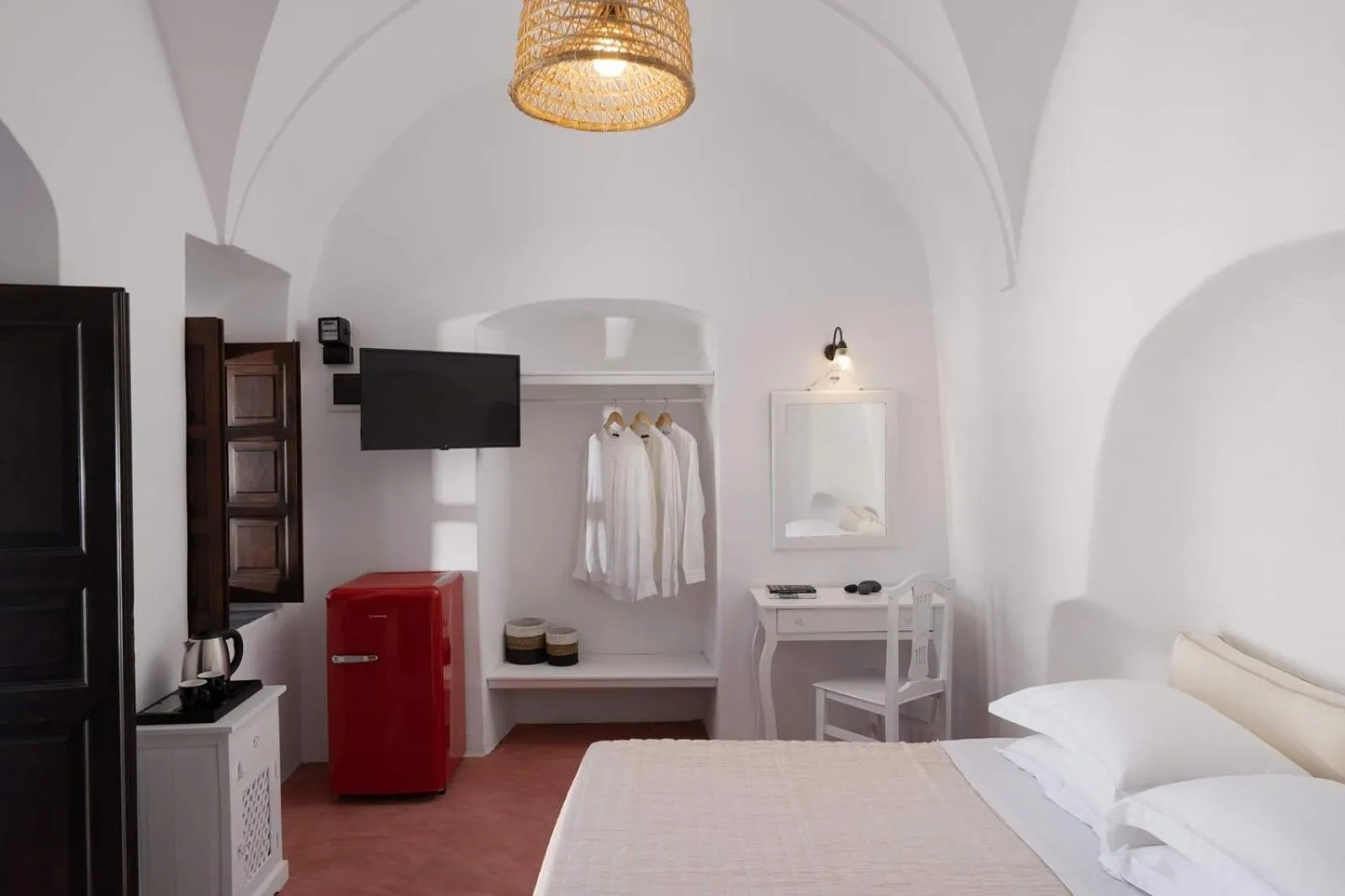 Bed in Kalitsi Canaves