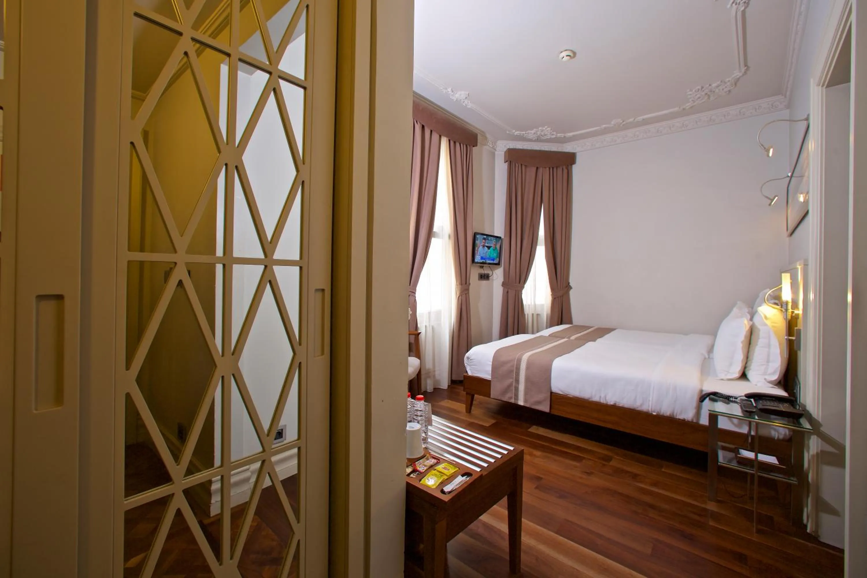 Massage, Bed in Taxim Lounge Hotel Special Category