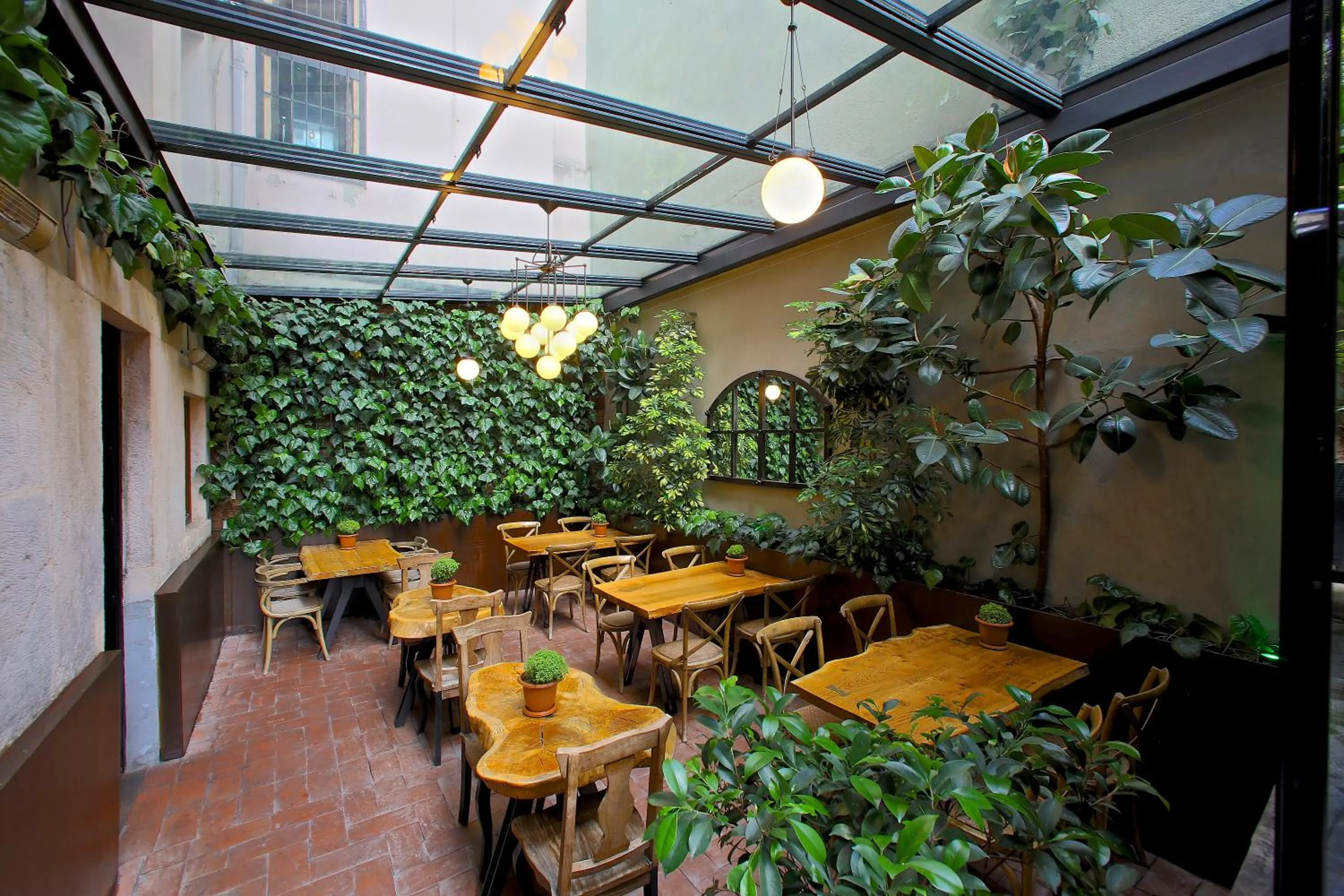 Garden in Taxim Lounge Hotel Special Category