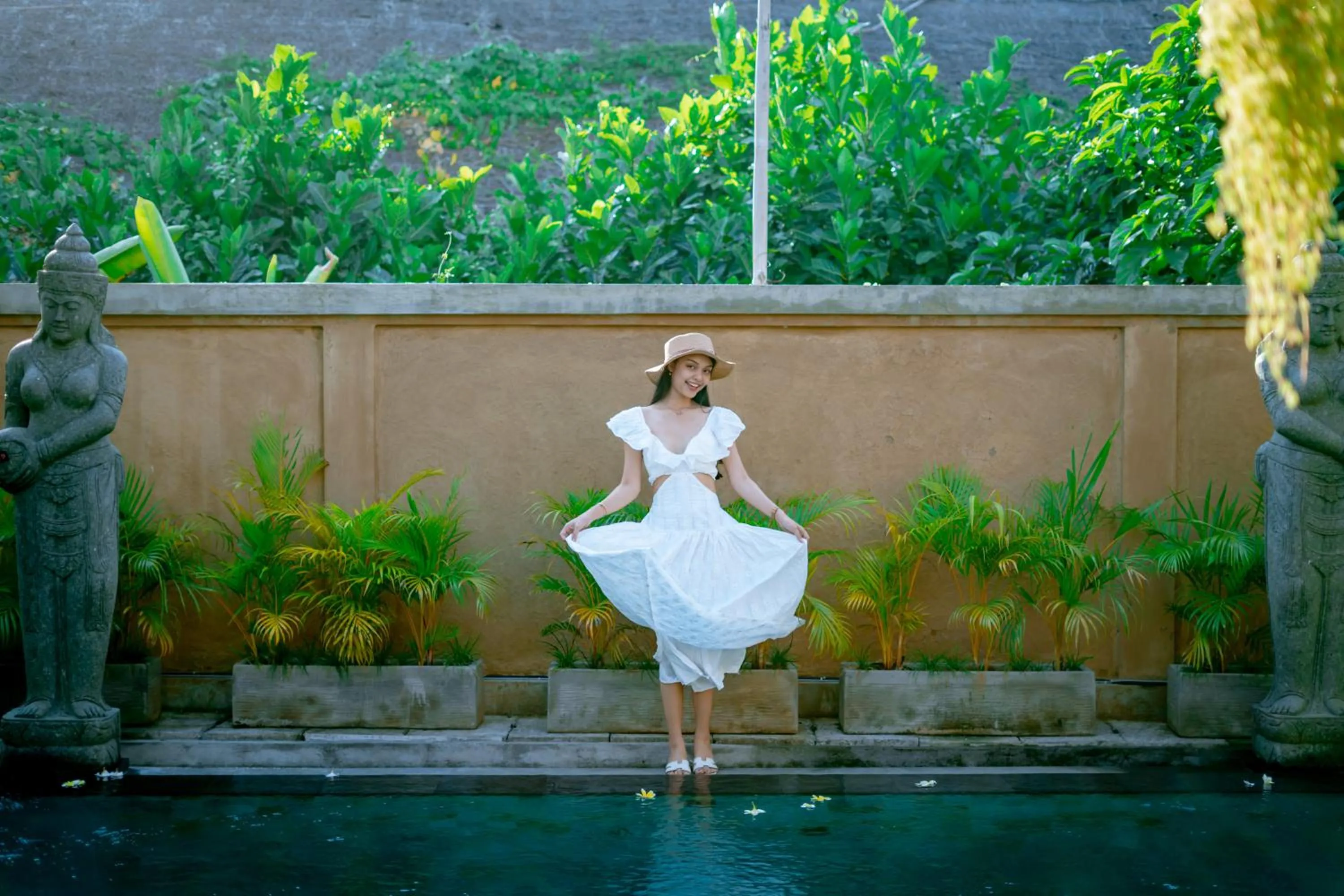 Swimming pool in Sapta D'Villa Residence by Purely