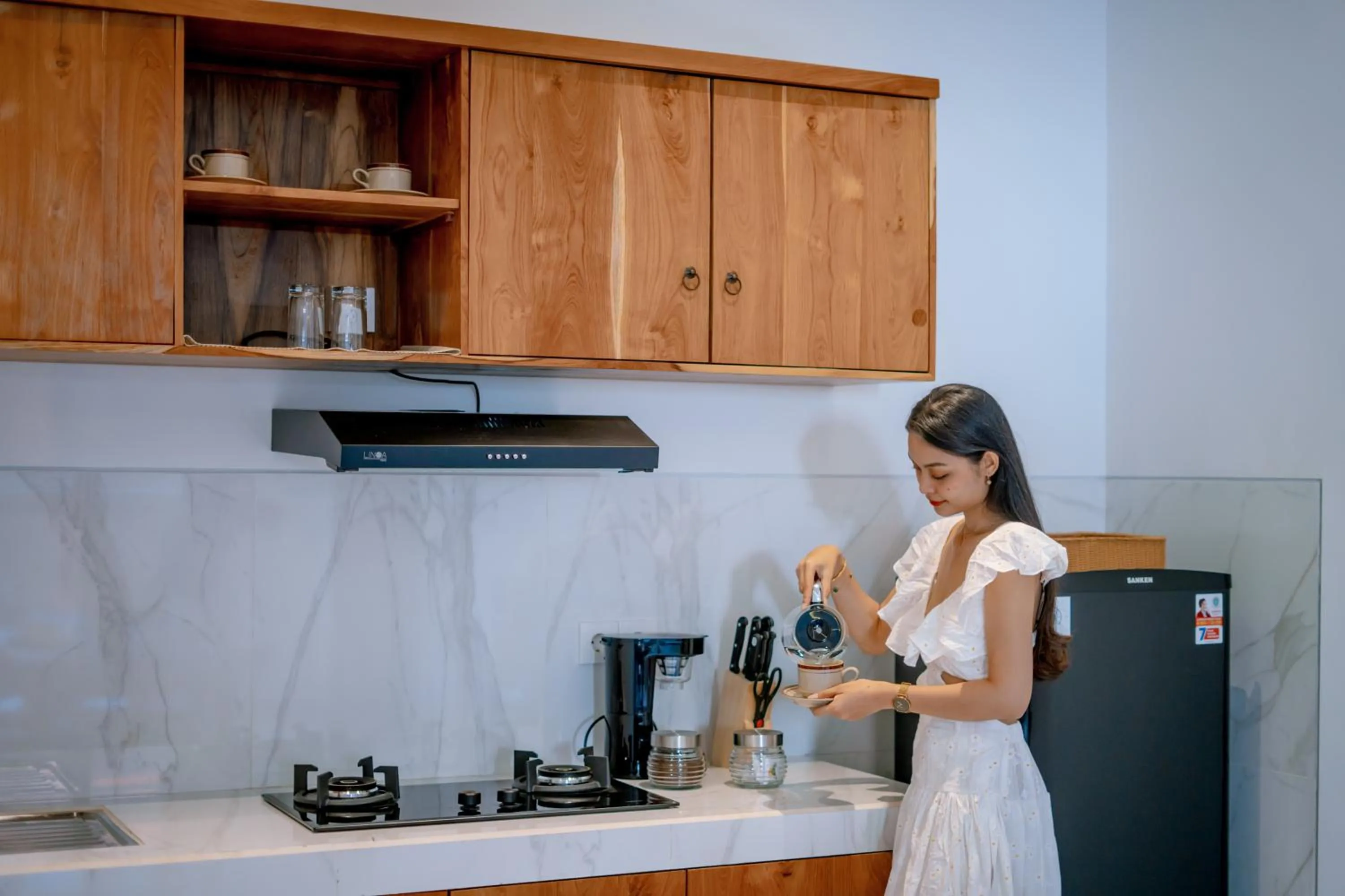 kitchen in Sapta D'Villa Residence by Purely