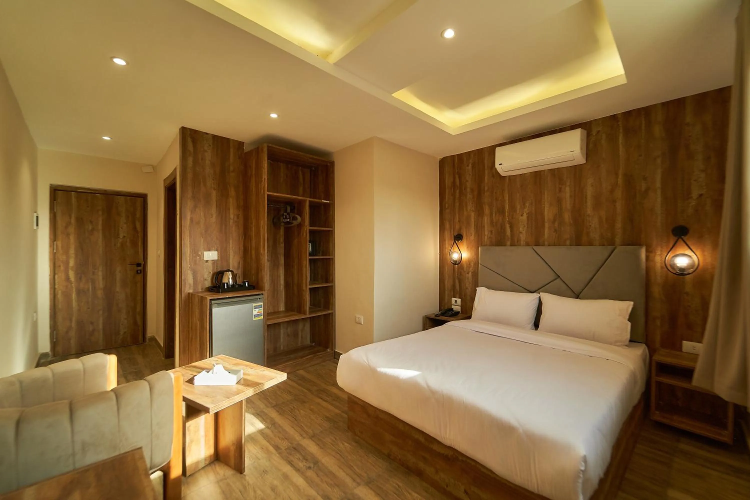 Bed in Crown Pyramids View Hotel