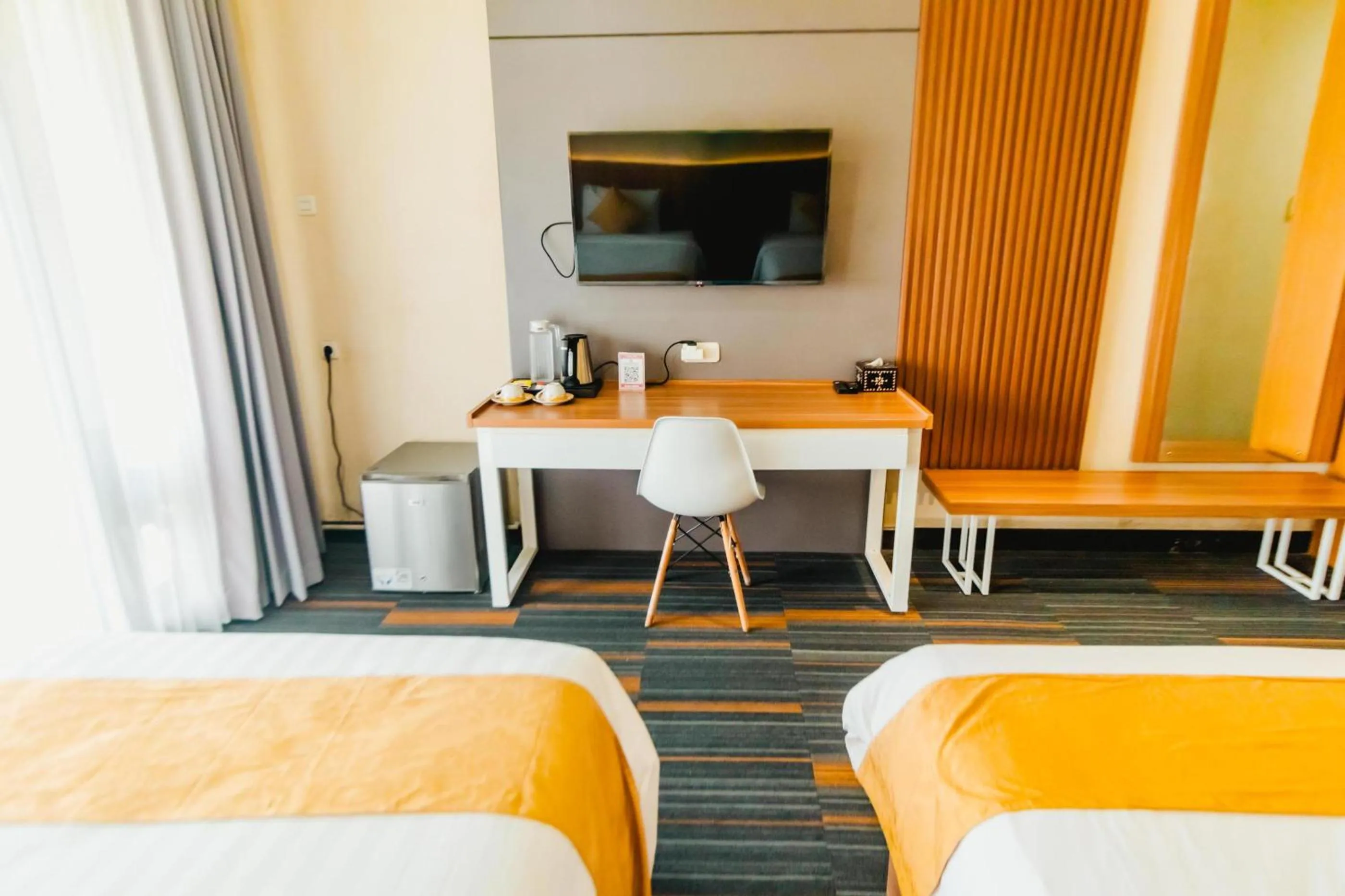 Communal lounge/ TV room in De Balen Soultan Hotel