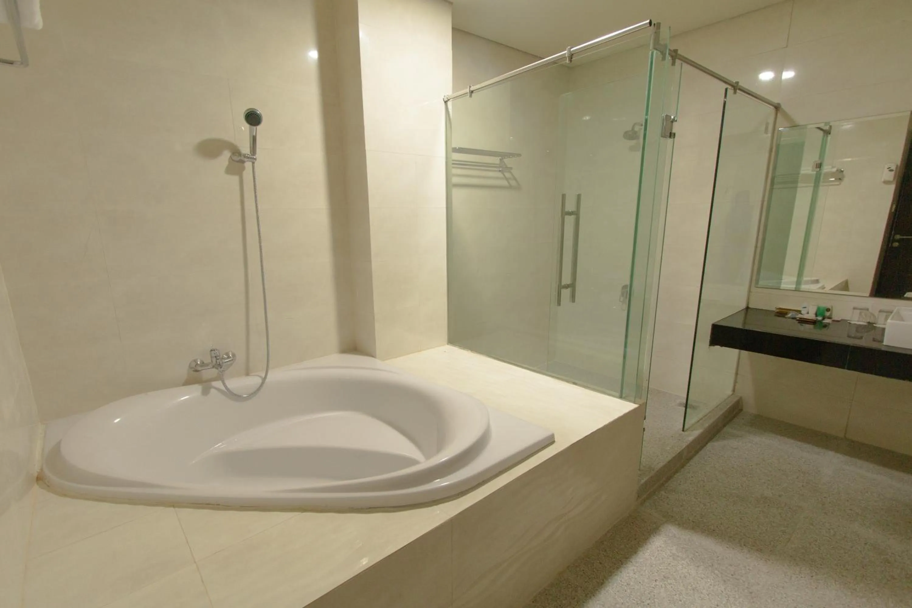 Shower in De Balen Soultan Hotel