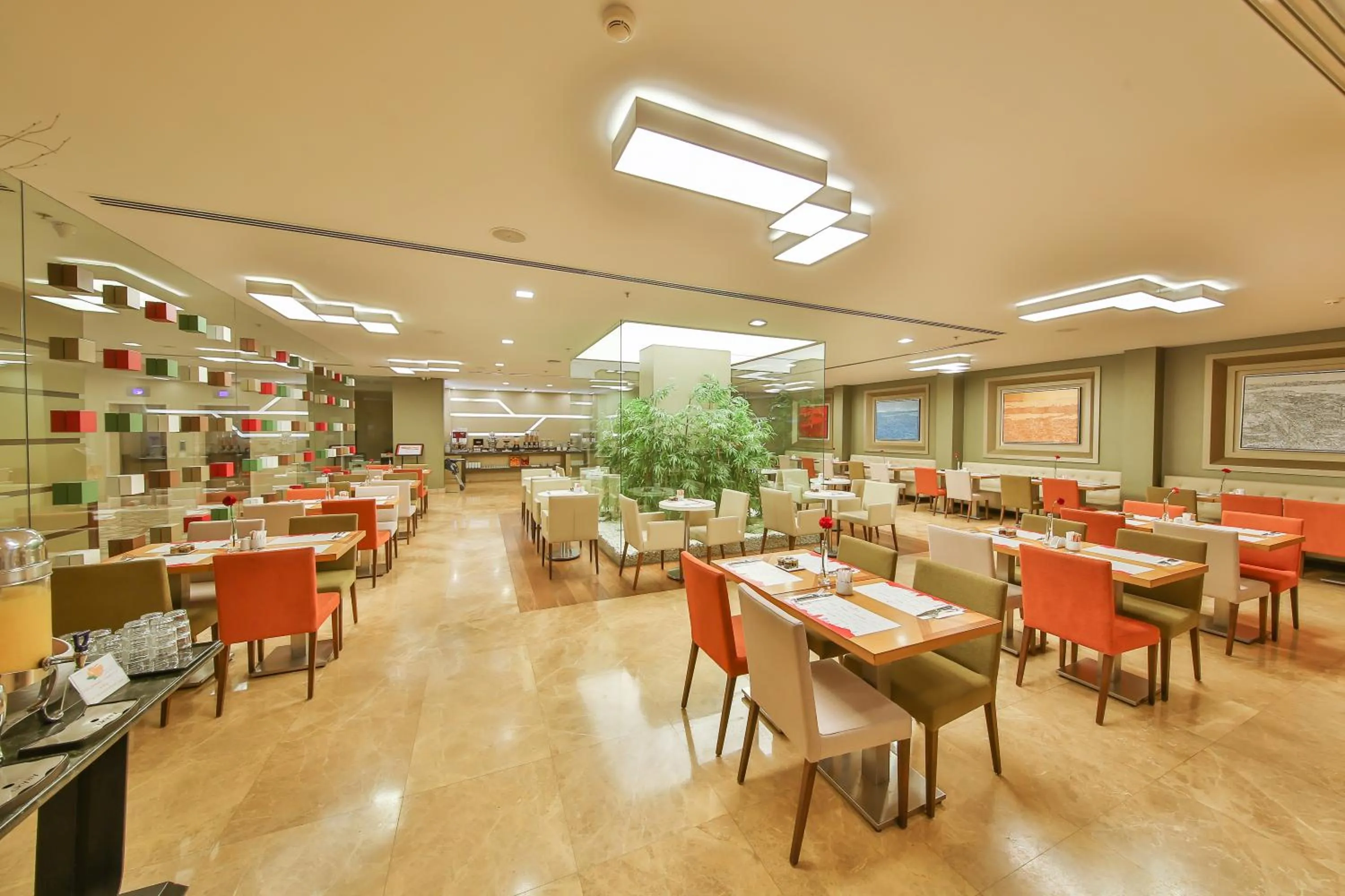 Restaurant/places to eat in Ramada By Wyndham İstanbul Taksim