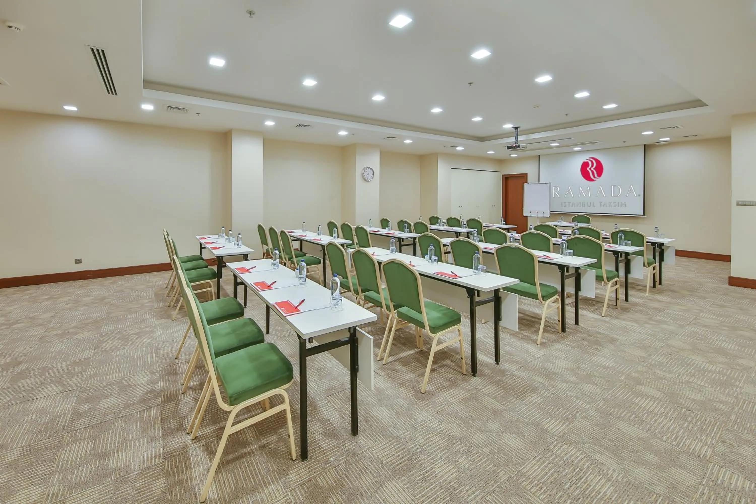 Meeting/conference room in Ramada By Wyndham İstanbul Taksim