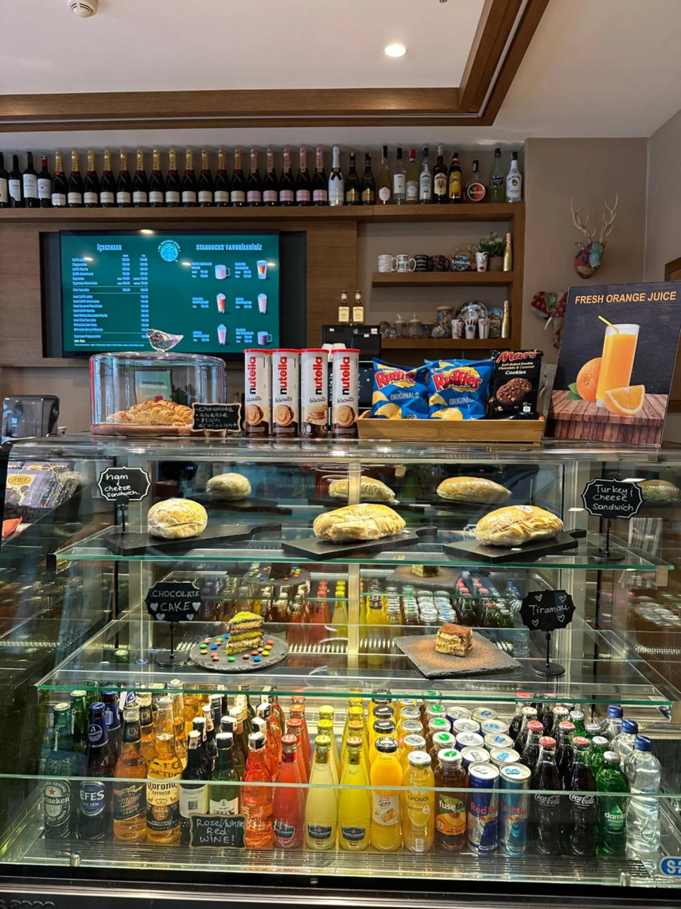 Food and drinks in Ramada By Wyndham İstanbul Taksim