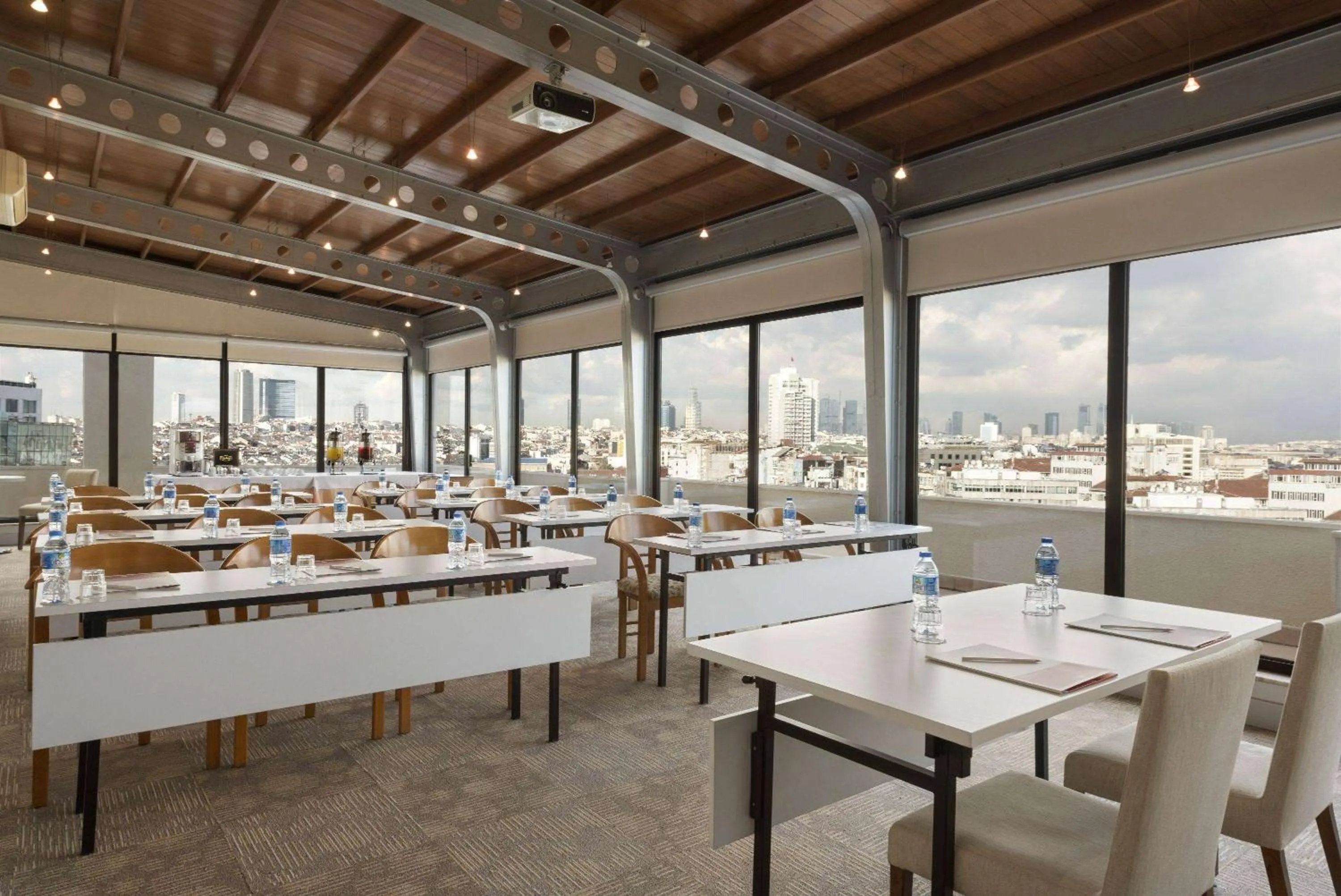 Meeting/conference room in Ramada By Wyndham İstanbul Taksim