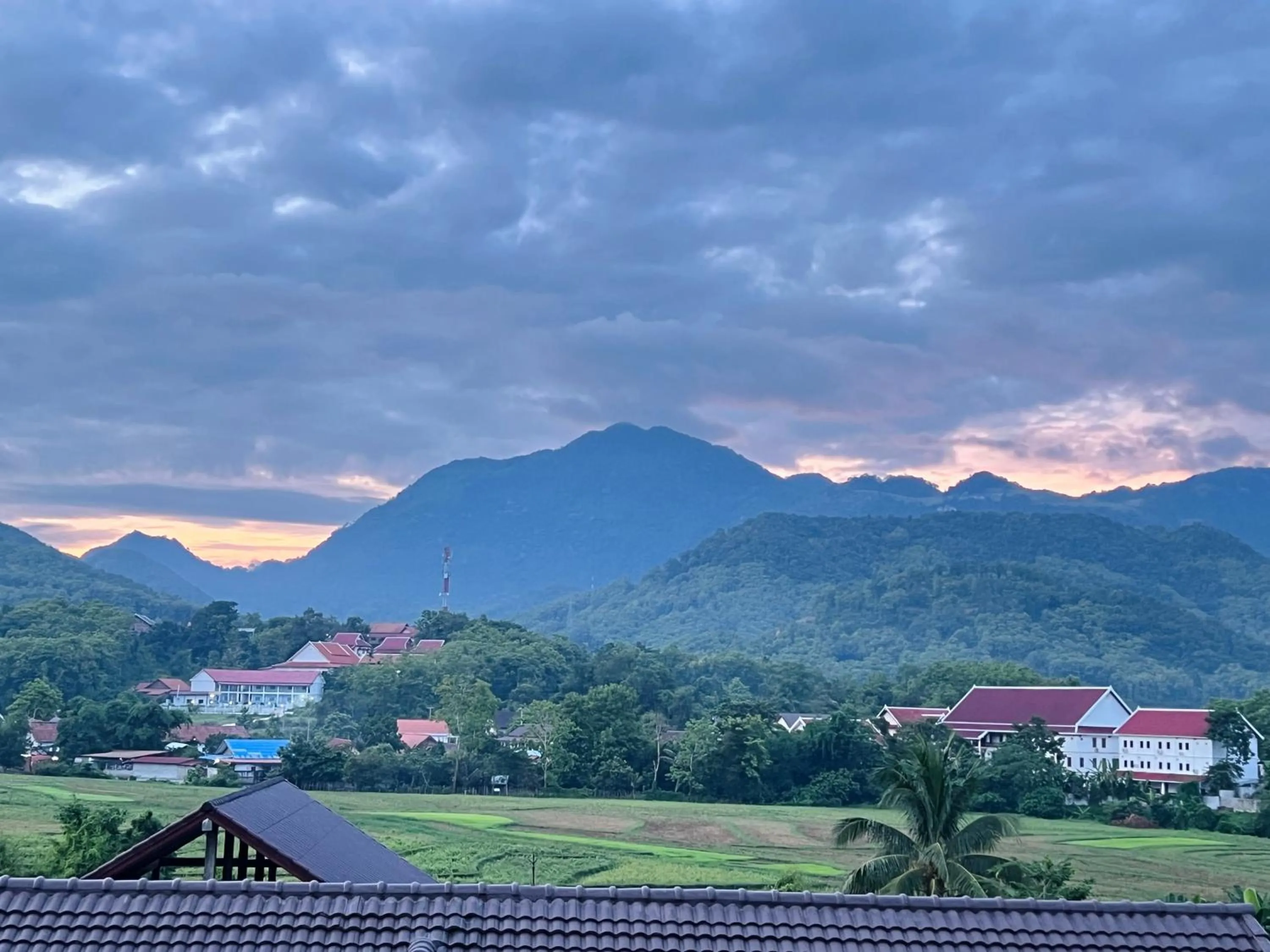 Day in Garden House Rice Field and Mountain View