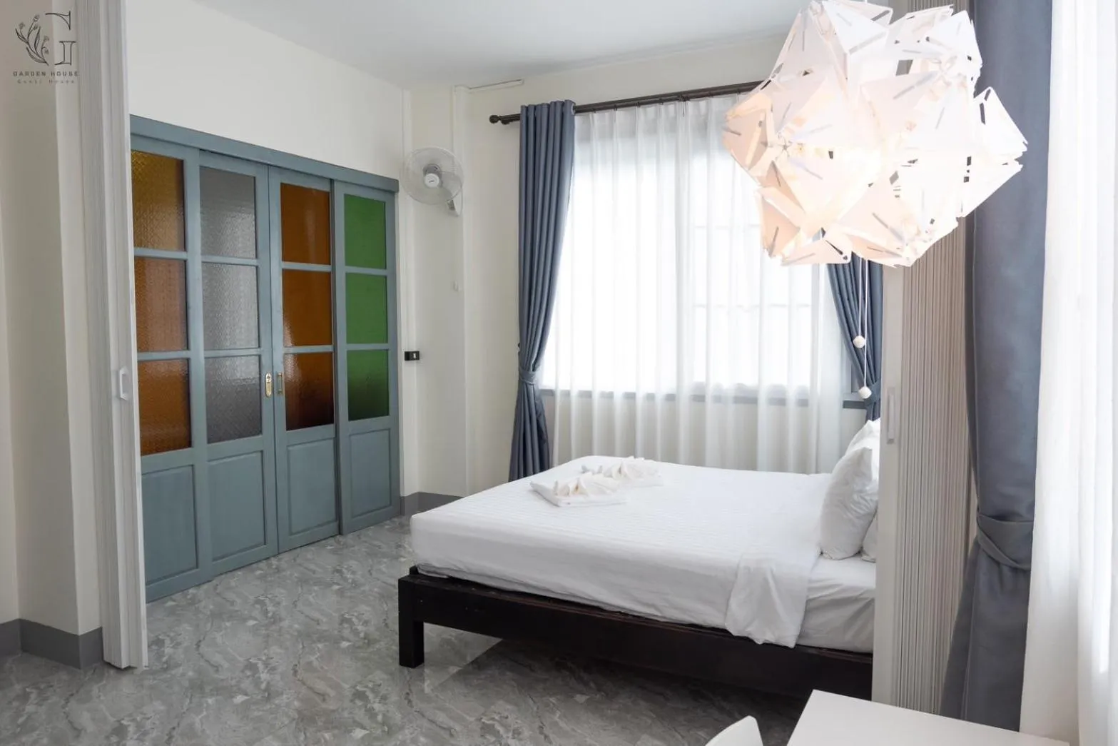 Bed in Garden House Rice Field and Mountain View