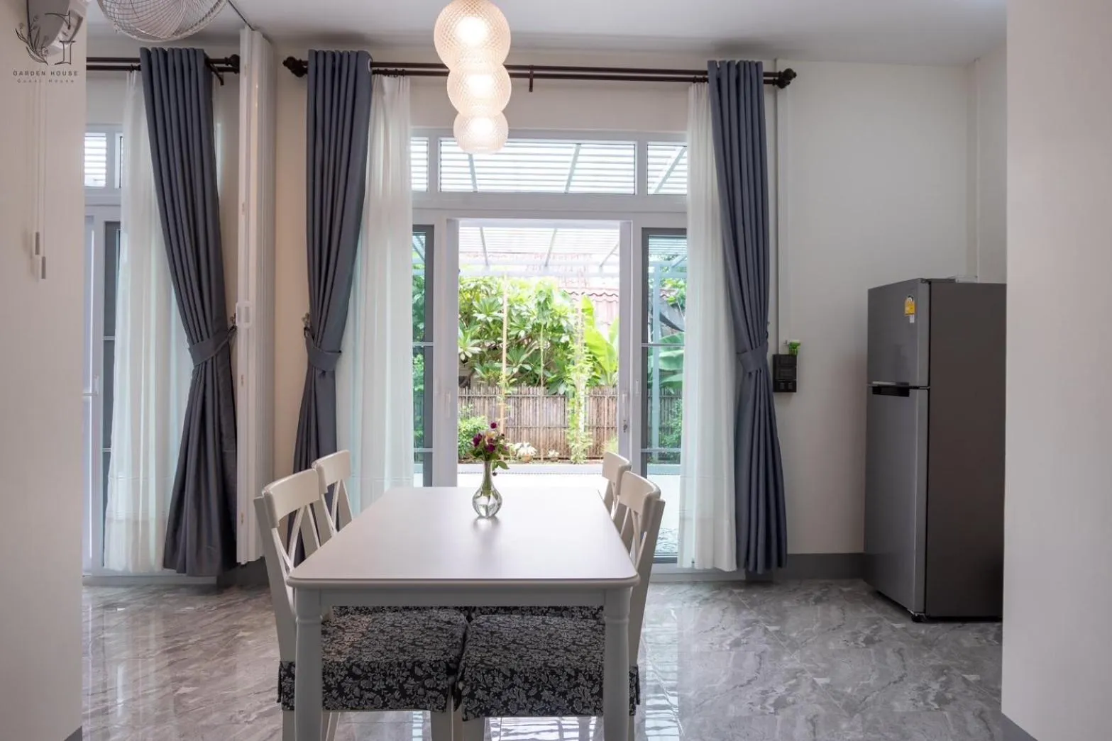 Dining area in Garden House Rice Field and Mountain View