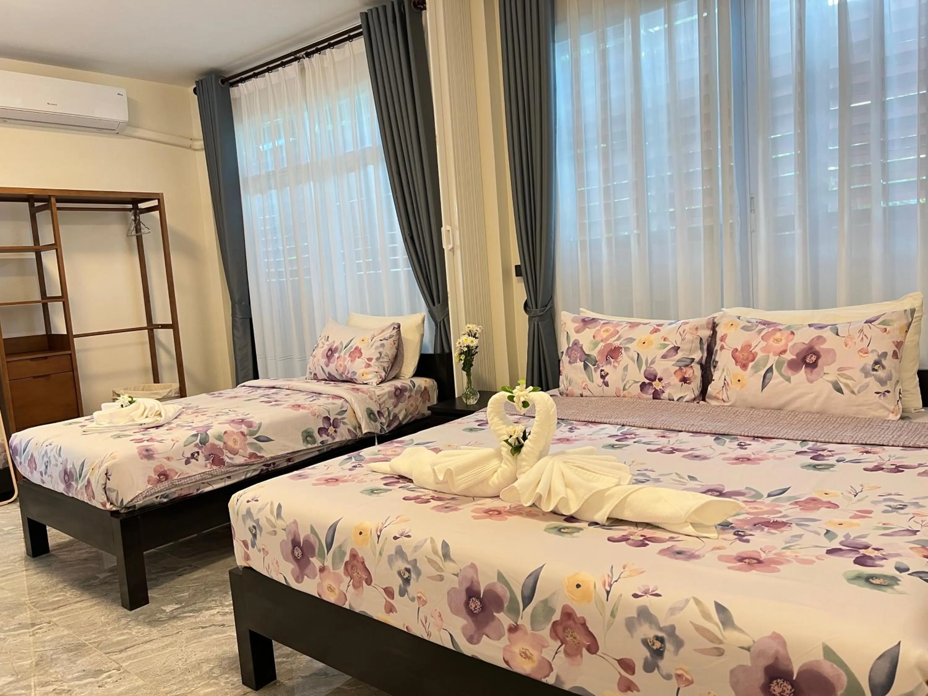 Bed in Garden House Rice Field and Mountain View